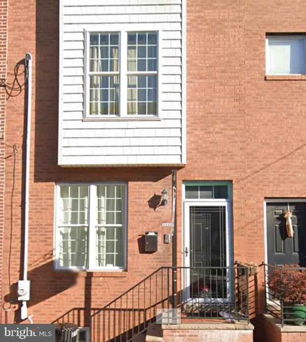 *Updated photos coming soon* Welcome home to this 3 bedroom and 2.5 bathroom home in Point Breeze. Located only 1 block away from the booming Washington Avenue, that has incredible plans for the near future! This modern home features an open floor plan, living room with crownmoulding, dining room and kitchen with slider to paver patio fenced in for privacy . The kitchen design includes a center island, 42" cabinetry, stainless steels appliances and granite countertops. The 2nd floor has two bedrooms with large closets, a ceramic tile bathroom, and a laundry room. The 3rd floor has a large master bedroom with a walk-in closet, master bathroom with oversized stall shower, double bowl vanity, and granite tops. A separate sitting area with wet bar leads to the full walk up stairs to the rooftop deck with amazing views of the city skyline. The basement is finished with a powder room and plenty of recreation room. This home features 9ft ceilings, hardwood floors throughout, recessed lighting, alarm/intercom system and a fiberglass roof.