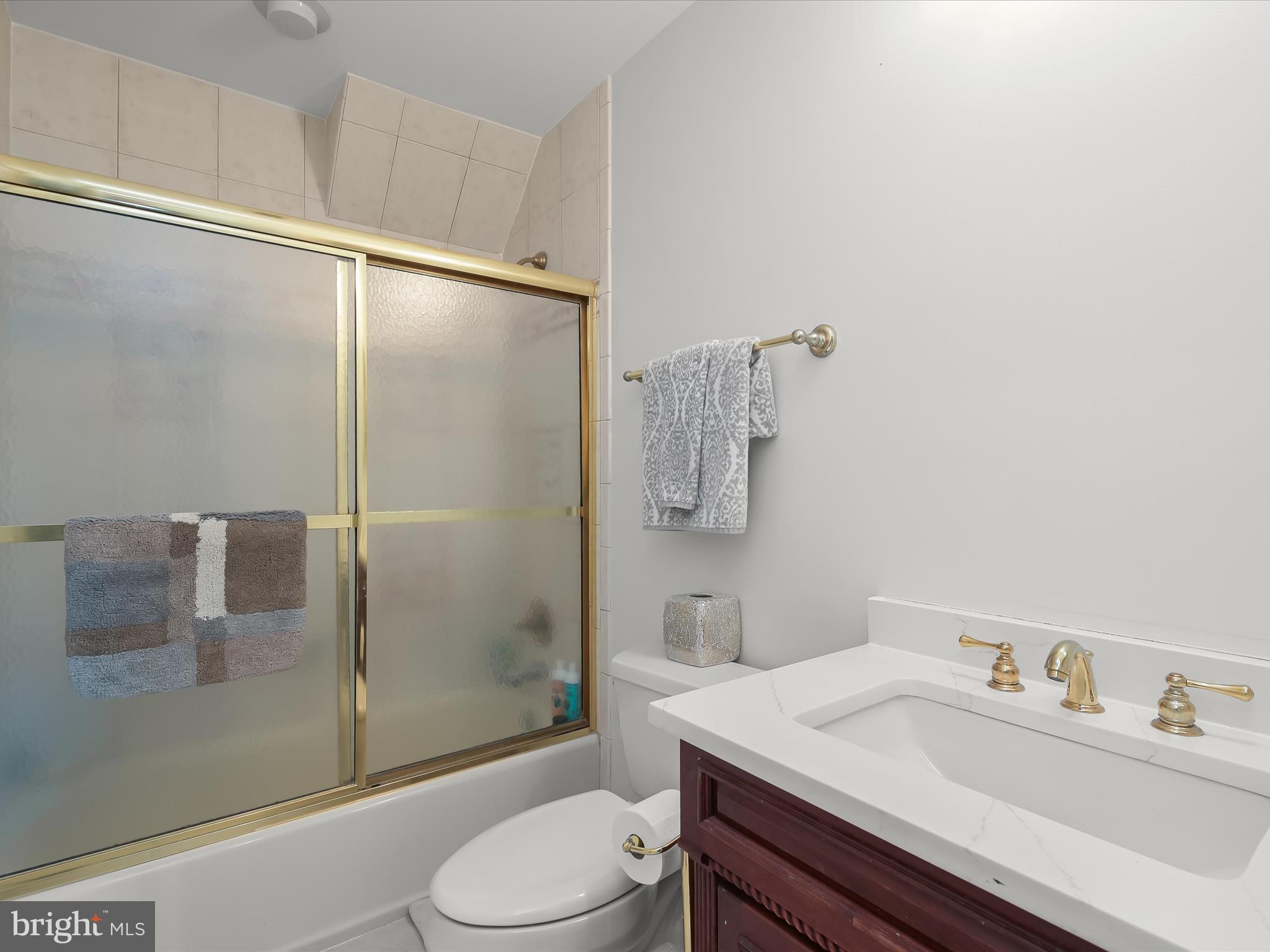 WINDRIDGE FARMS - Residential