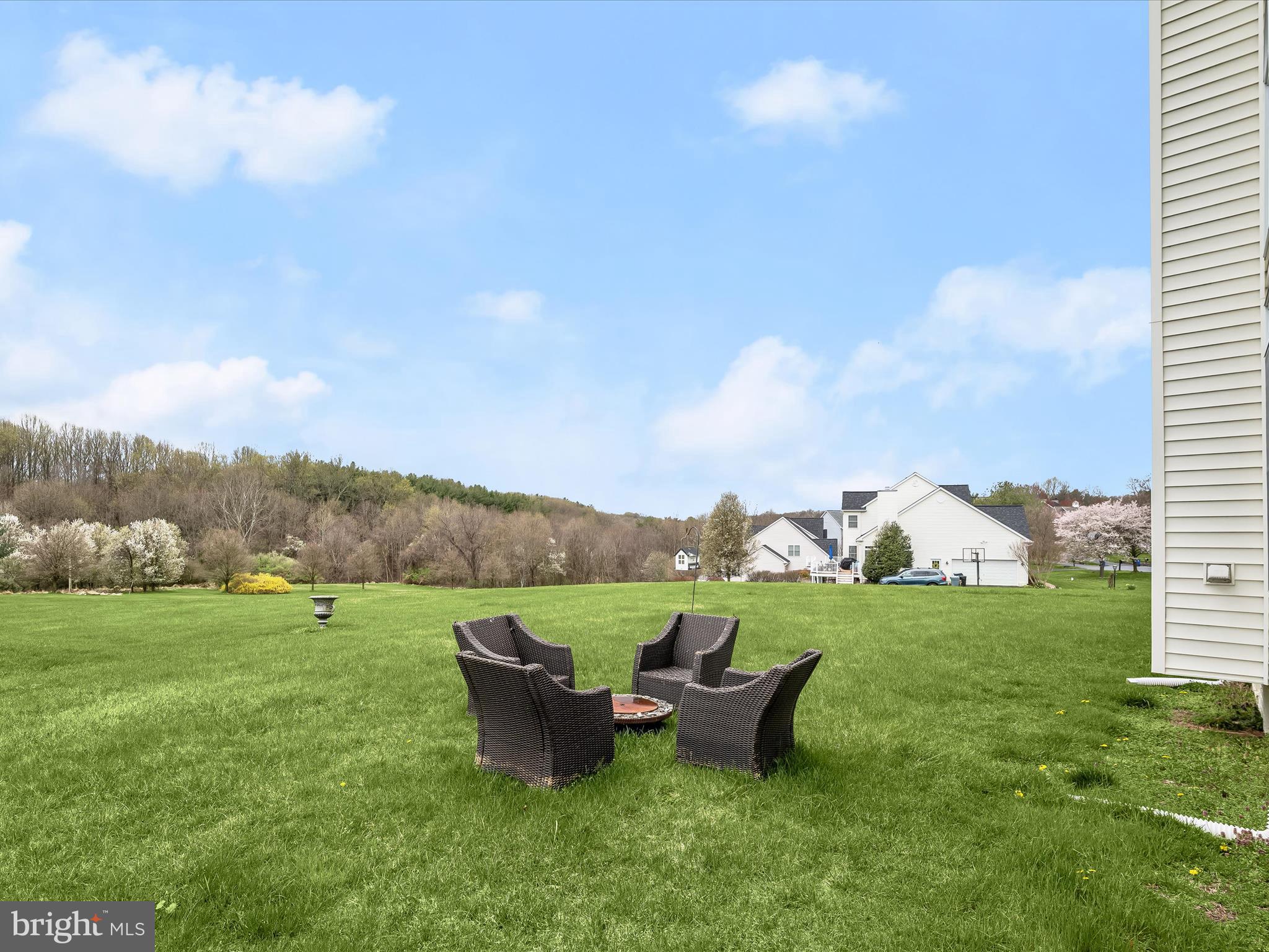 WINDRIDGE FARMS - Residential