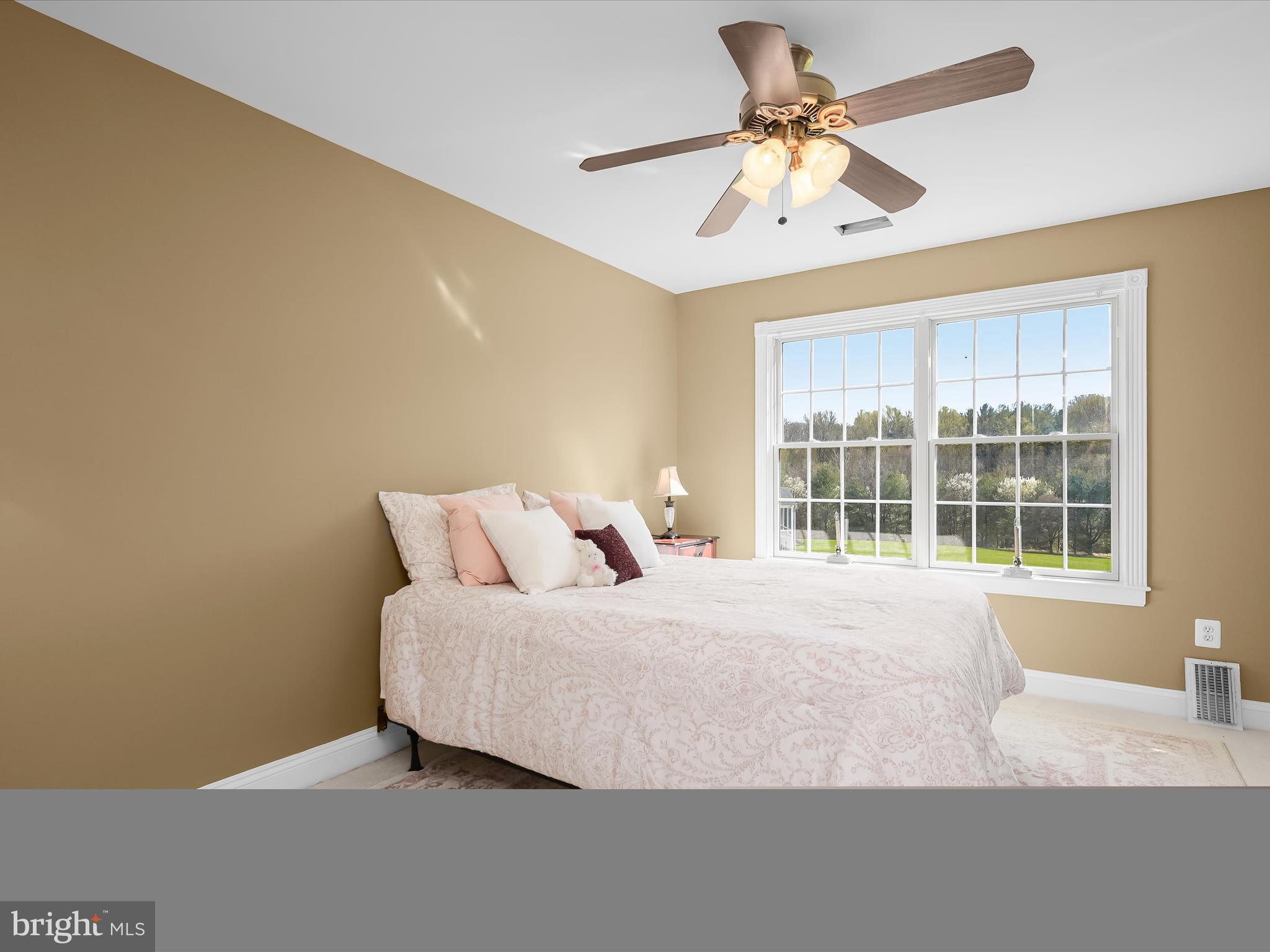 WINDRIDGE FARMS - Residential