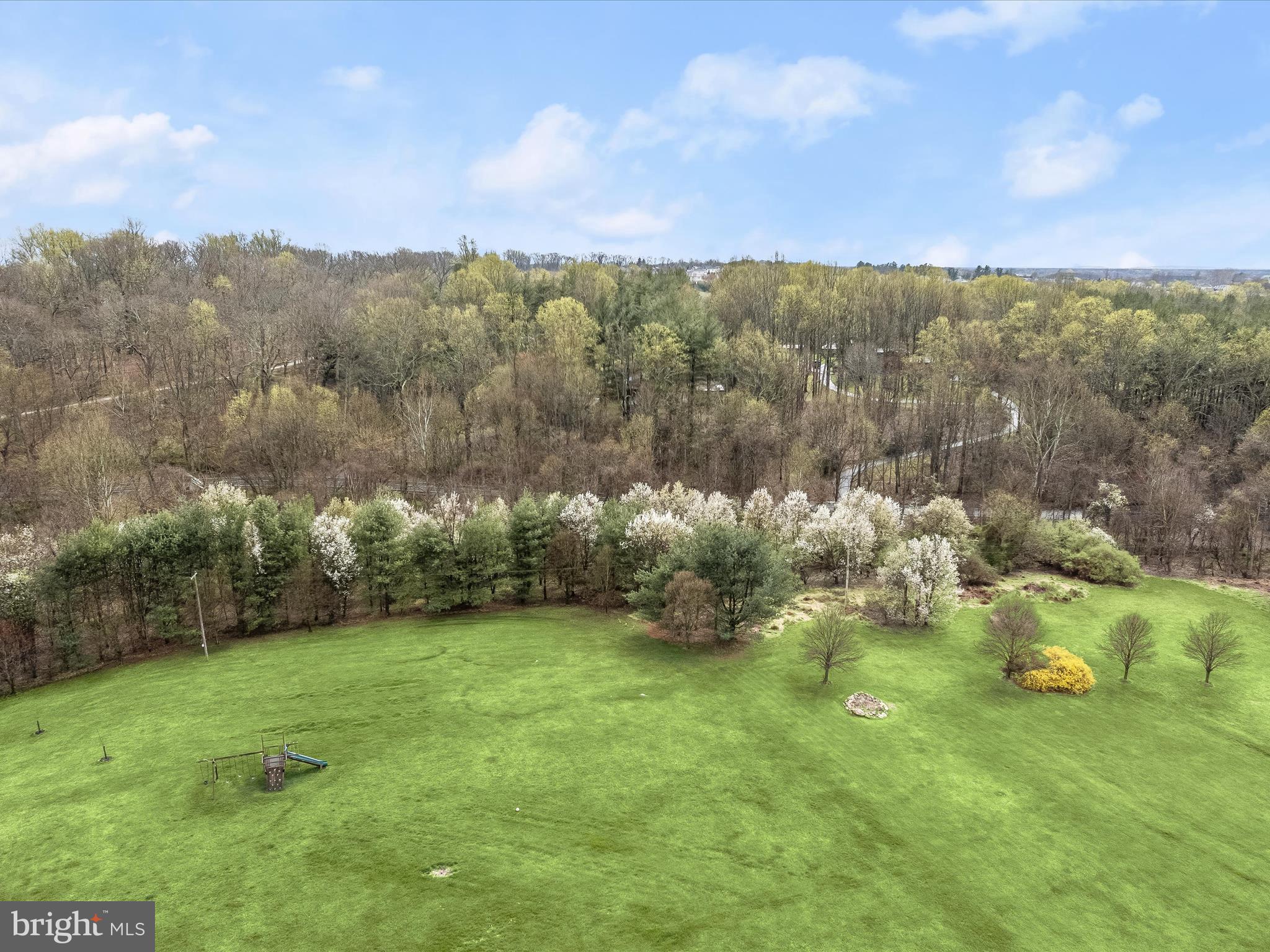 WINDRIDGE FARMS - Residential