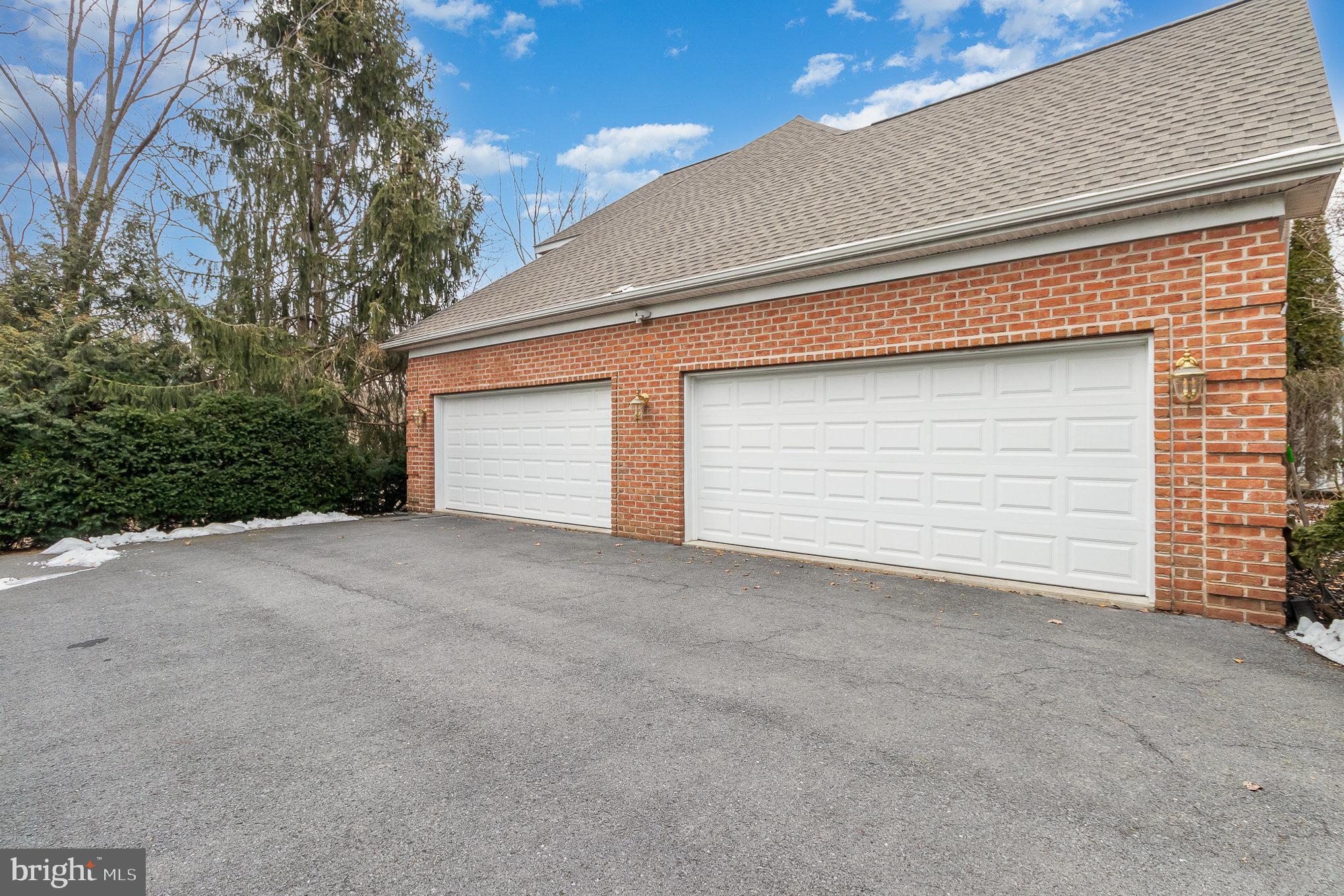 PINEHURST - Residential