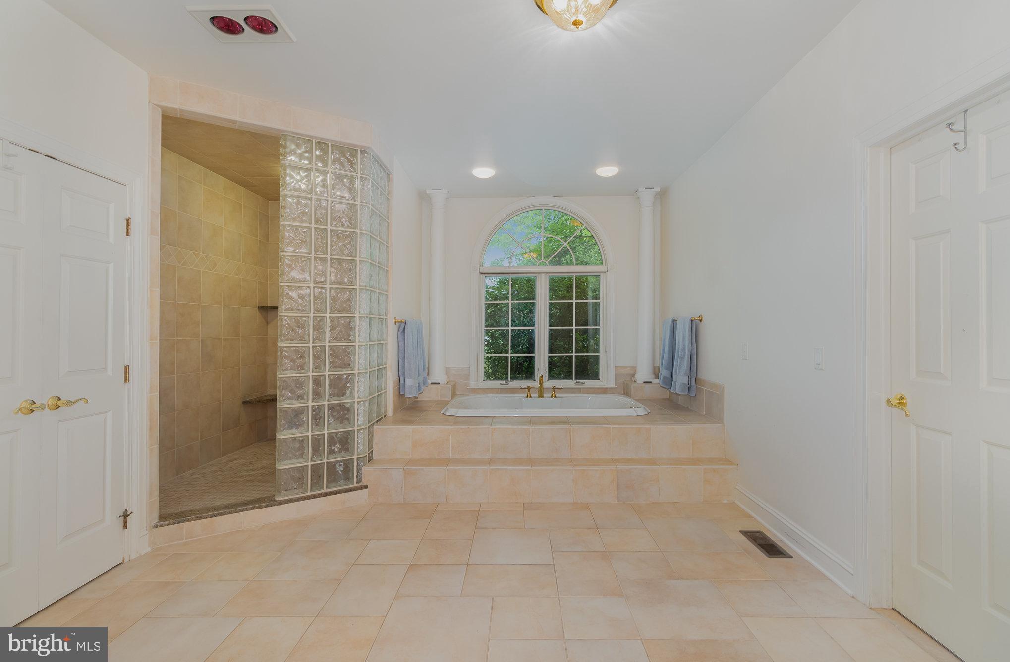 PINEHURST - Residential