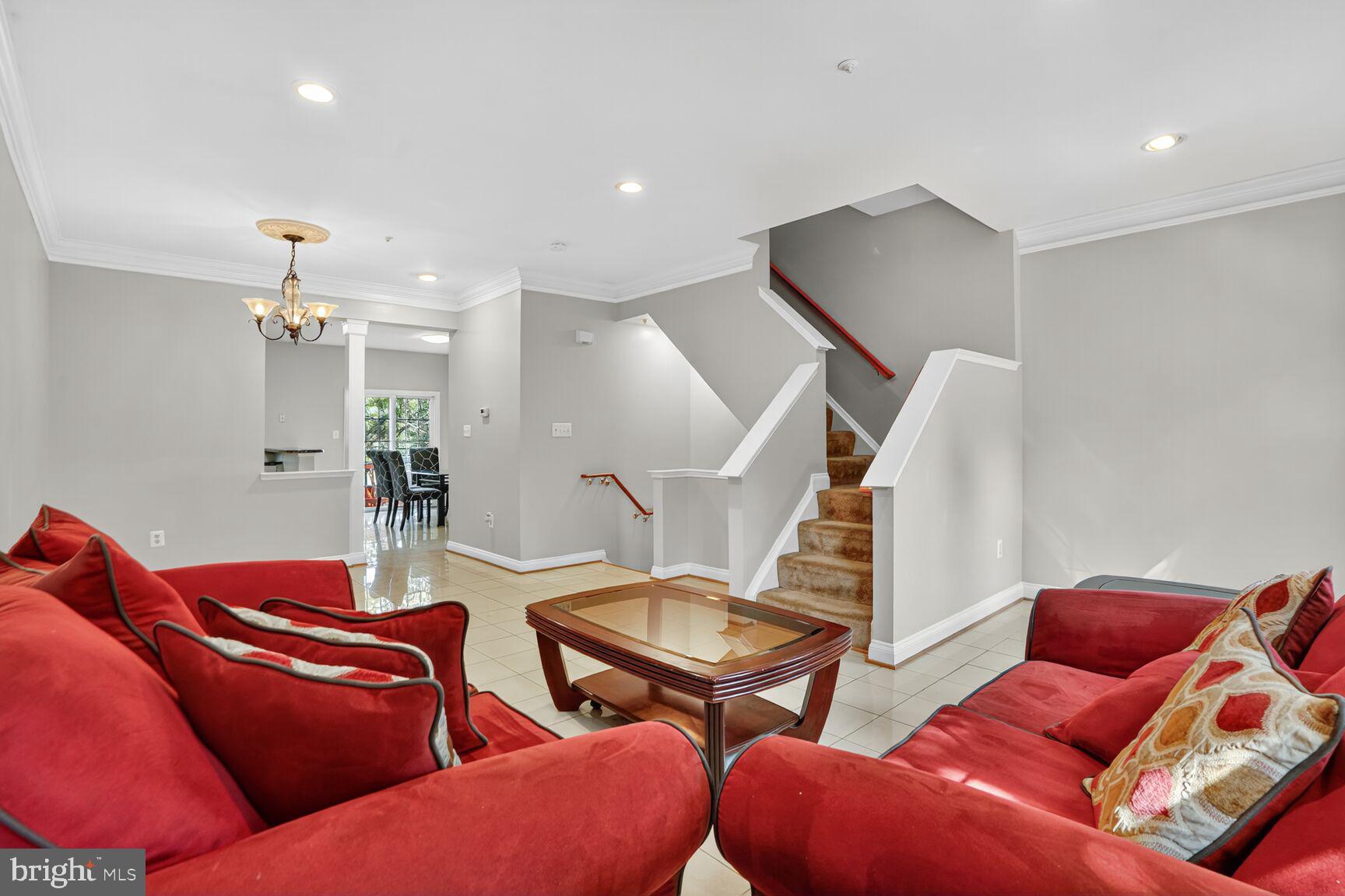 TOWNES AT CAMERON PARKE - Residential