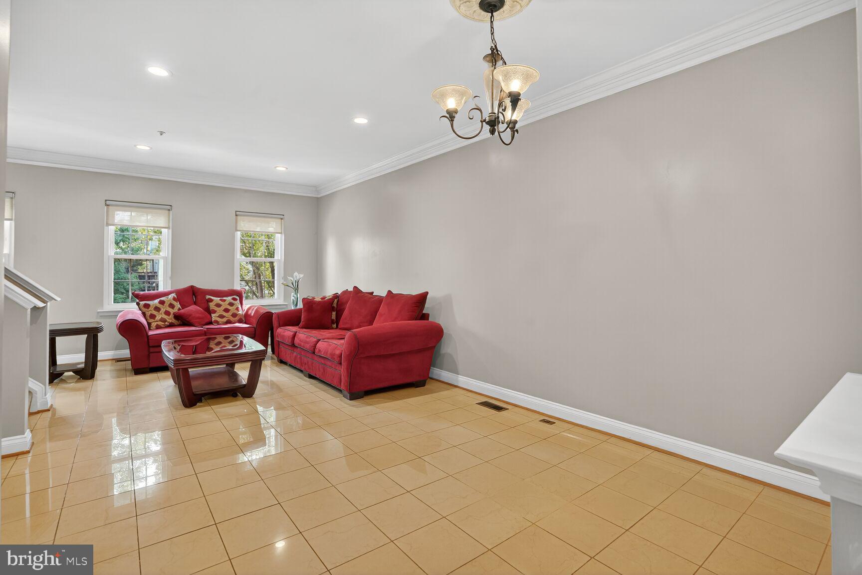 TOWNES AT CAMERON PARKE - Residential