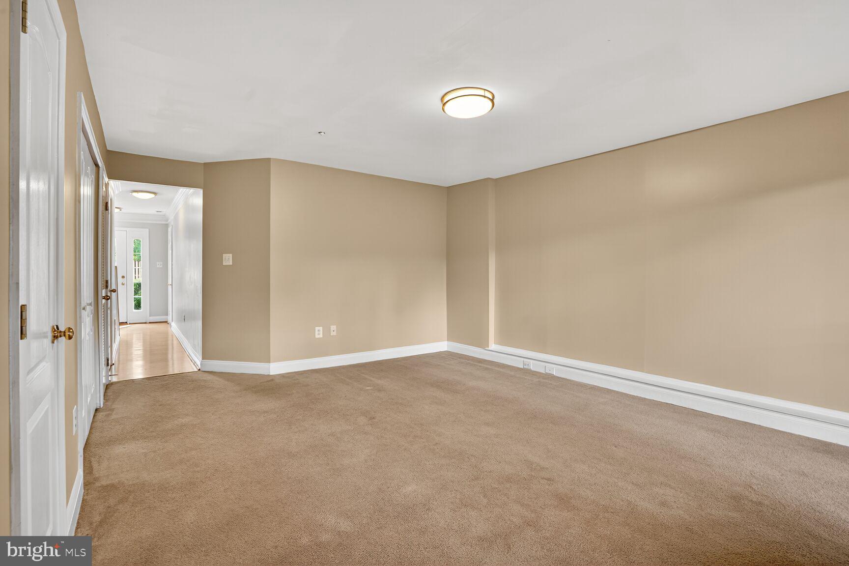 TOWNES AT CAMERON PARKE - Residential