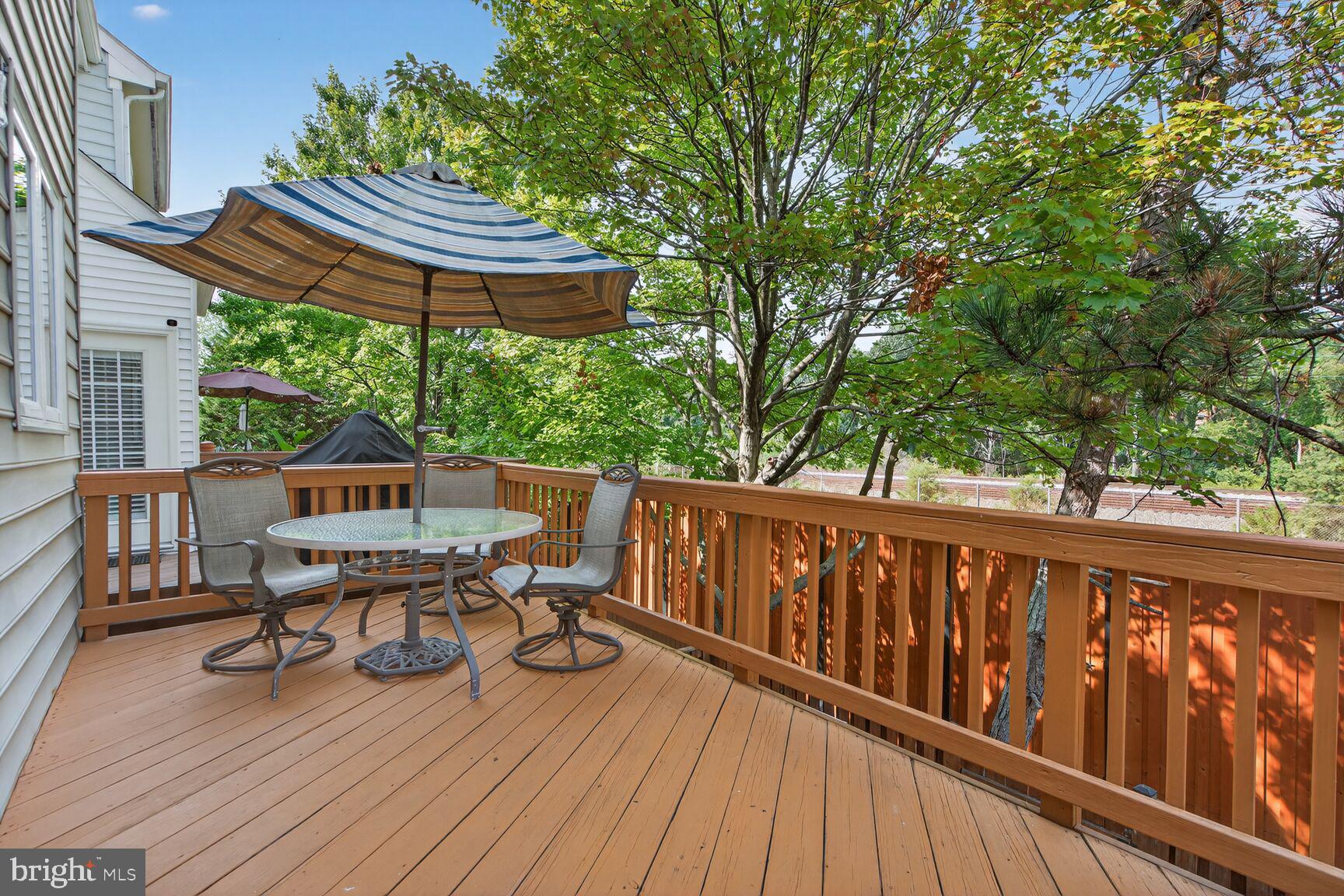 TOWNES AT CAMERON PARKE - Residential