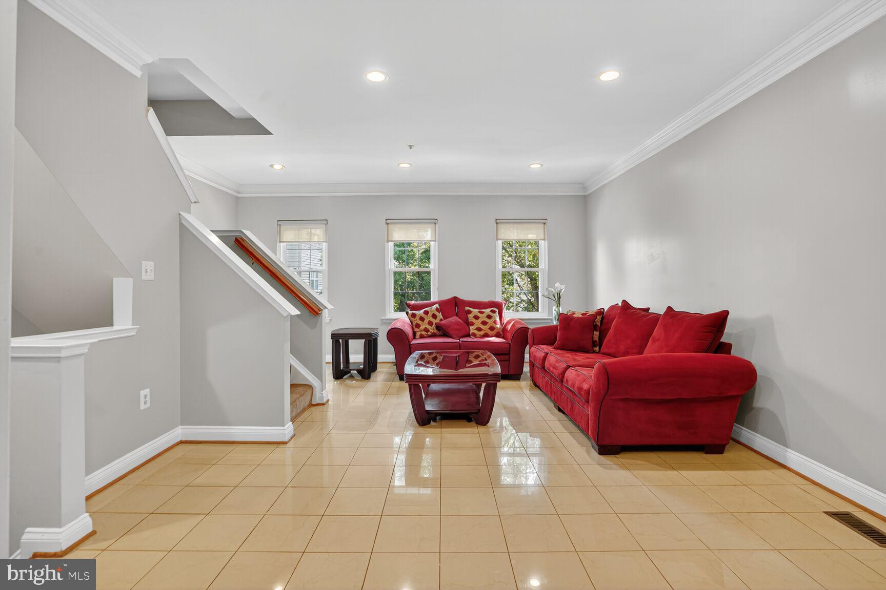 TOWNES AT CAMERON PARKE - Residential