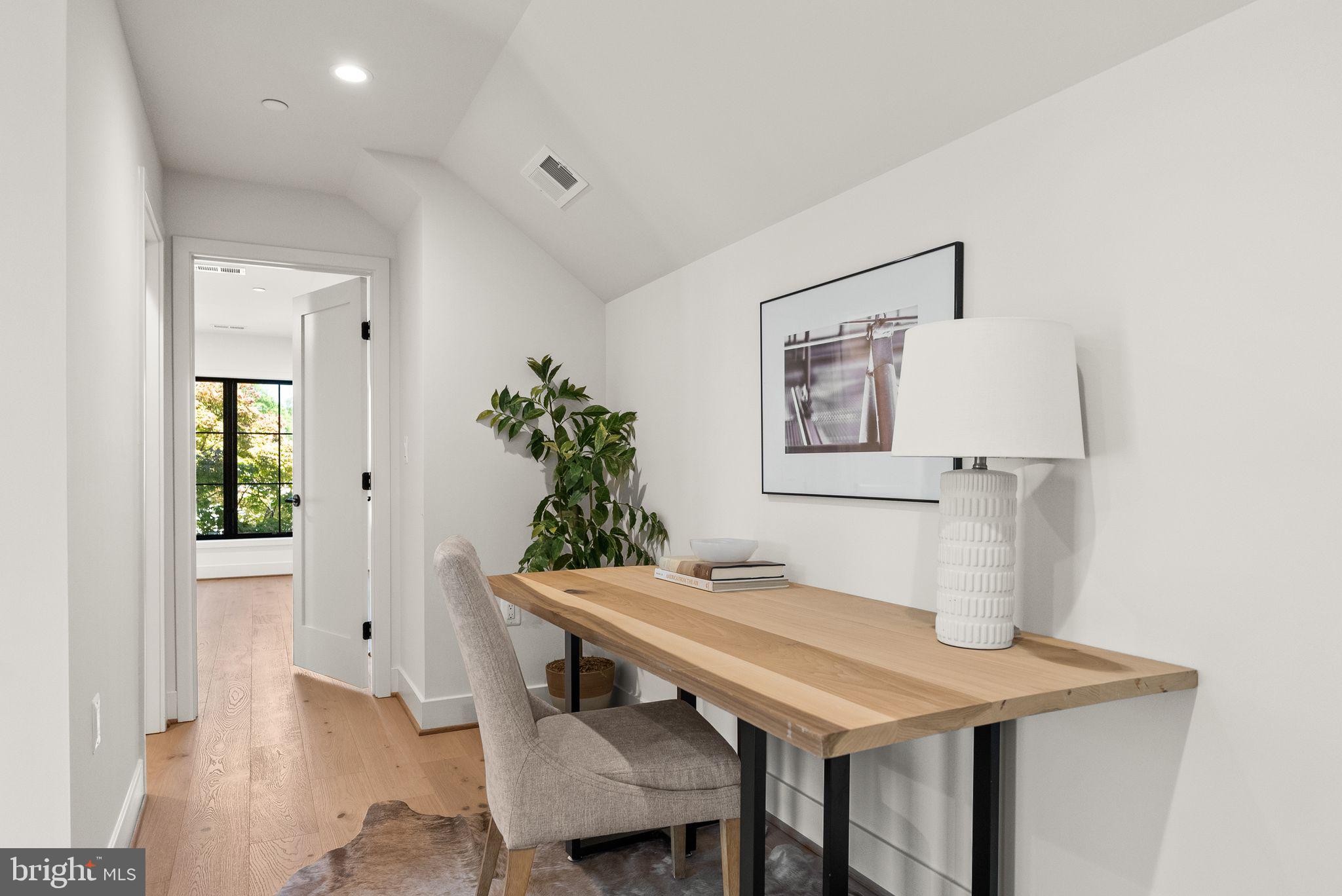 WHEATLEY HILLS - Residential