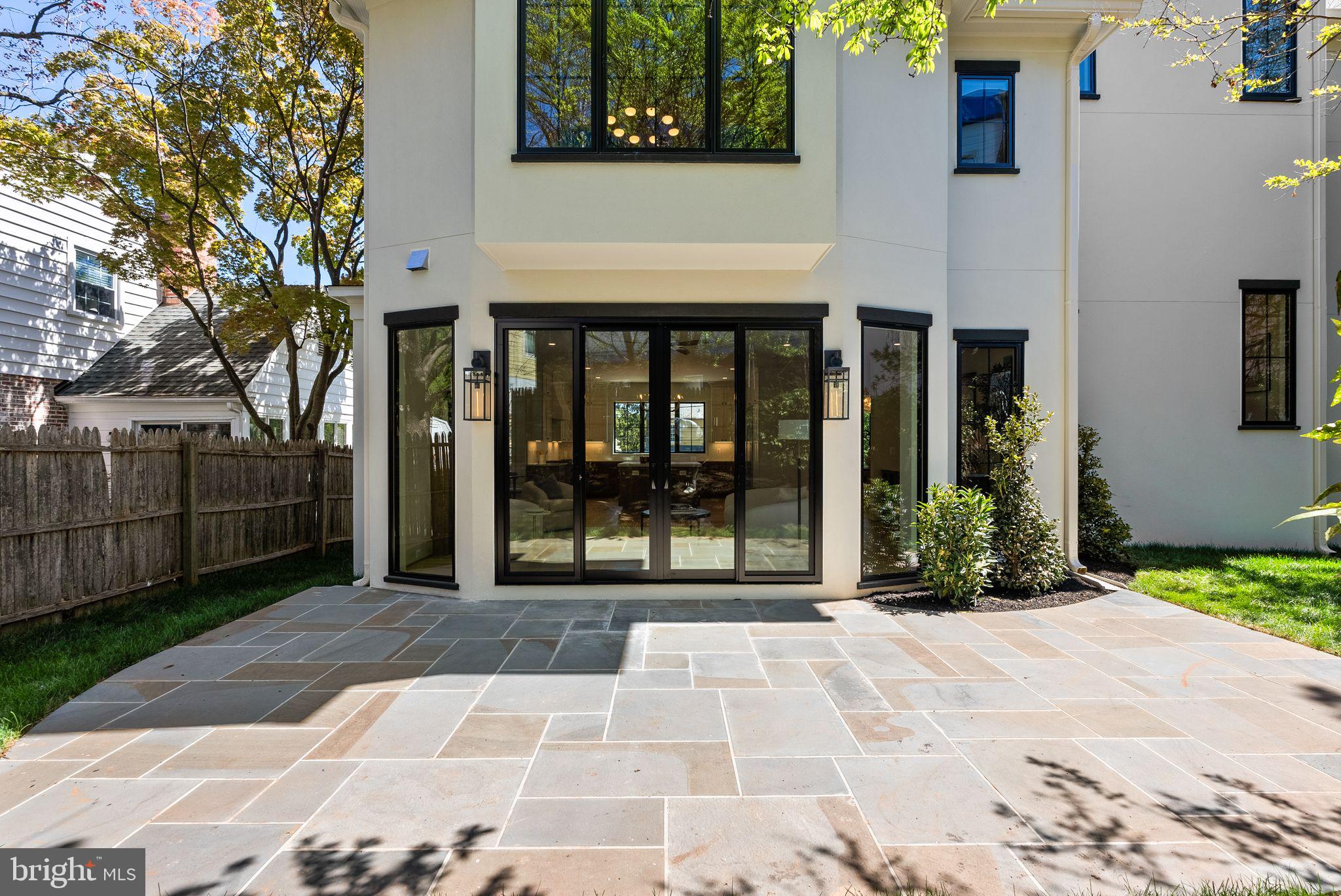 WHEATLEY HILLS - Residential