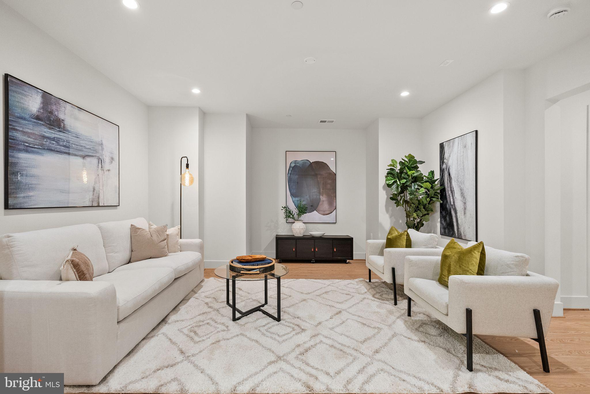 WHEATLEY HILLS - Residential