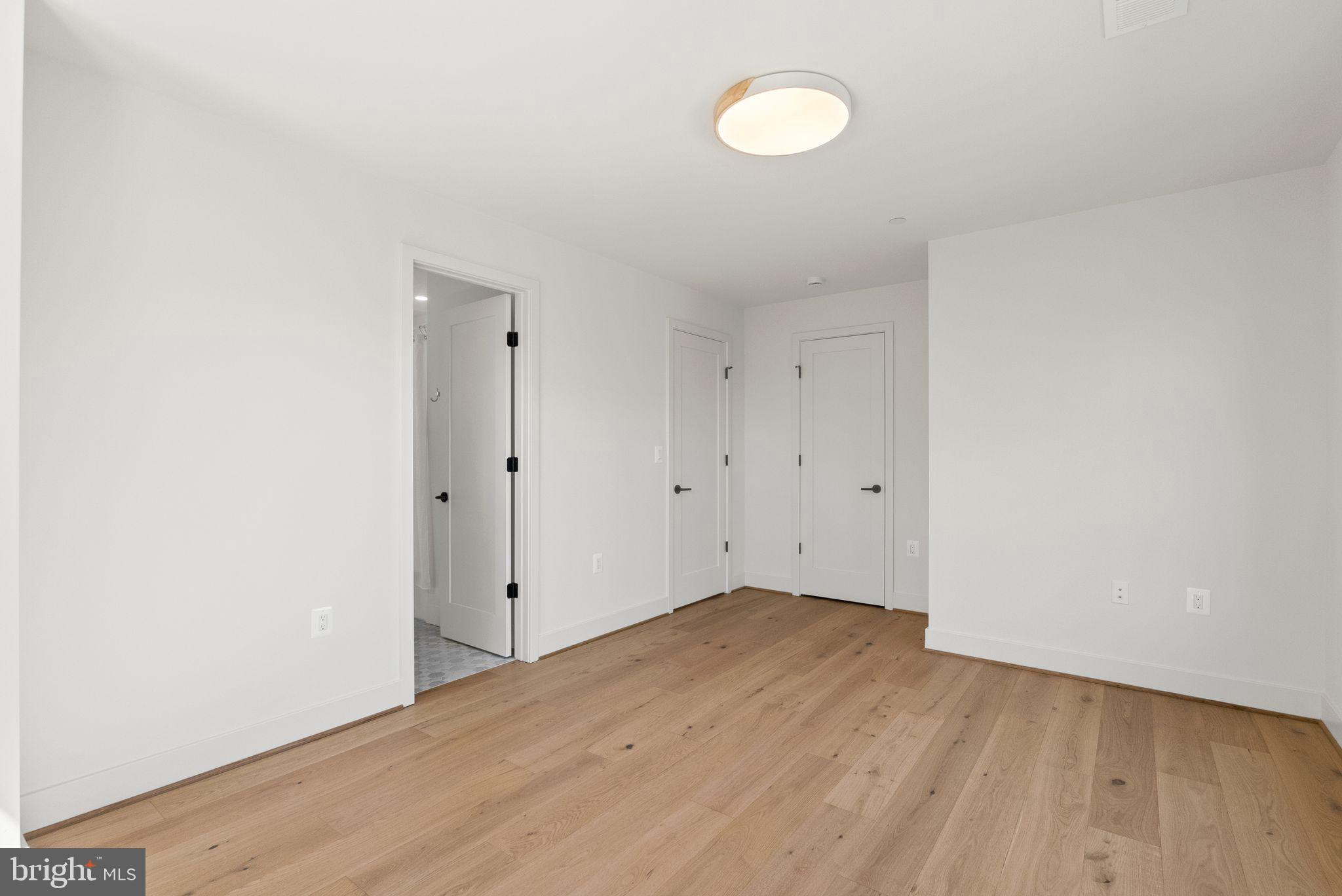 WHEATLEY HILLS - Residential