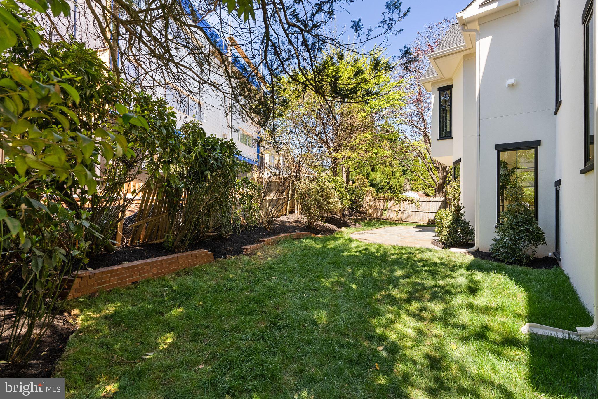 WHEATLEY HILLS - Residential