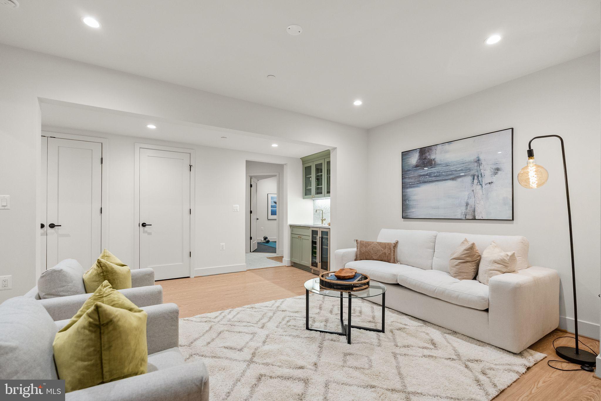 WHEATLEY HILLS - Residential