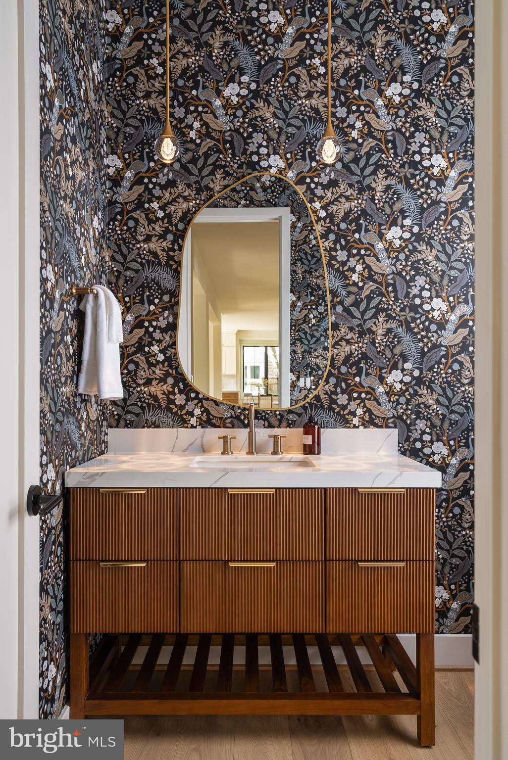 WHEATLEY HILLS - Residential