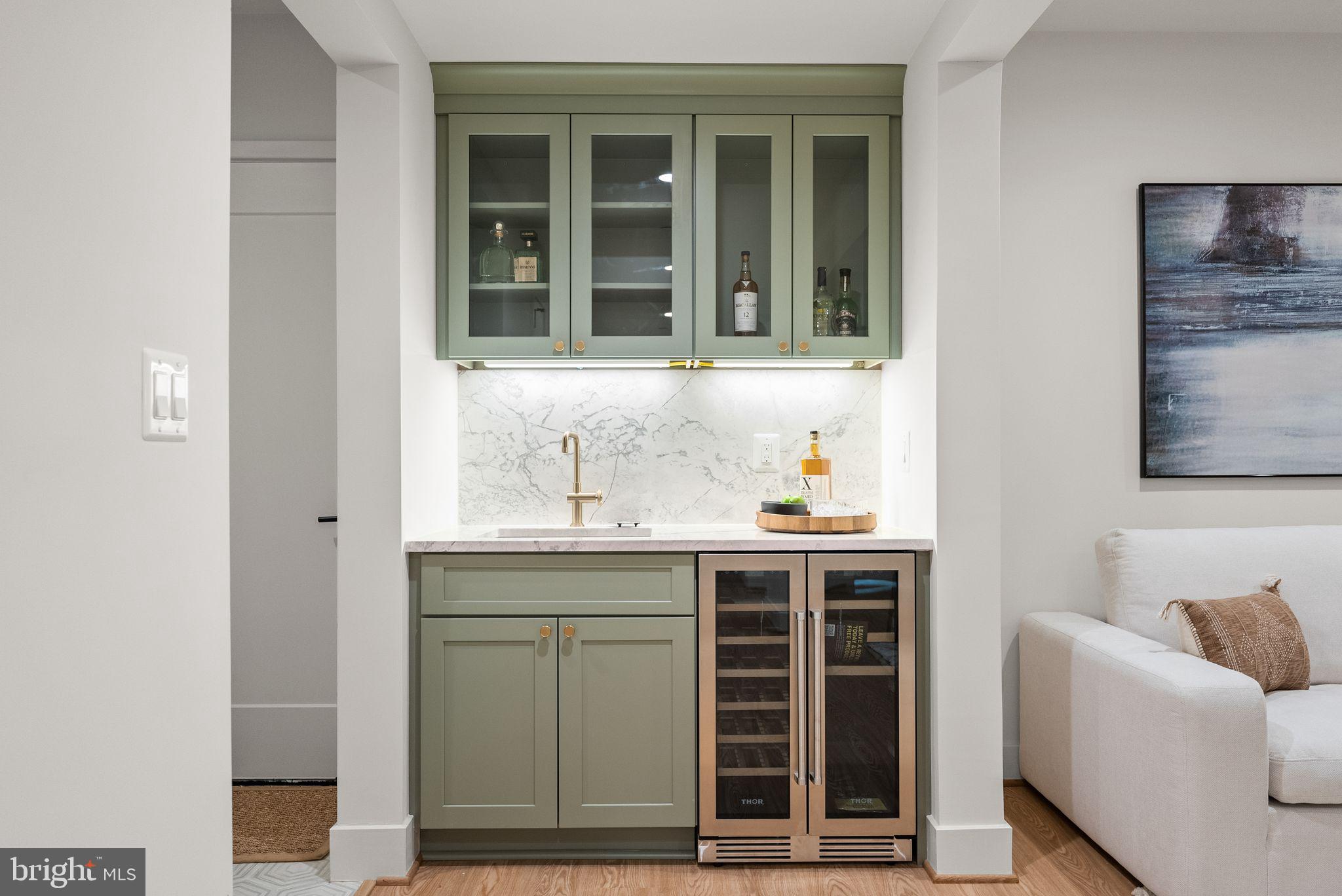 WHEATLEY HILLS - Residential