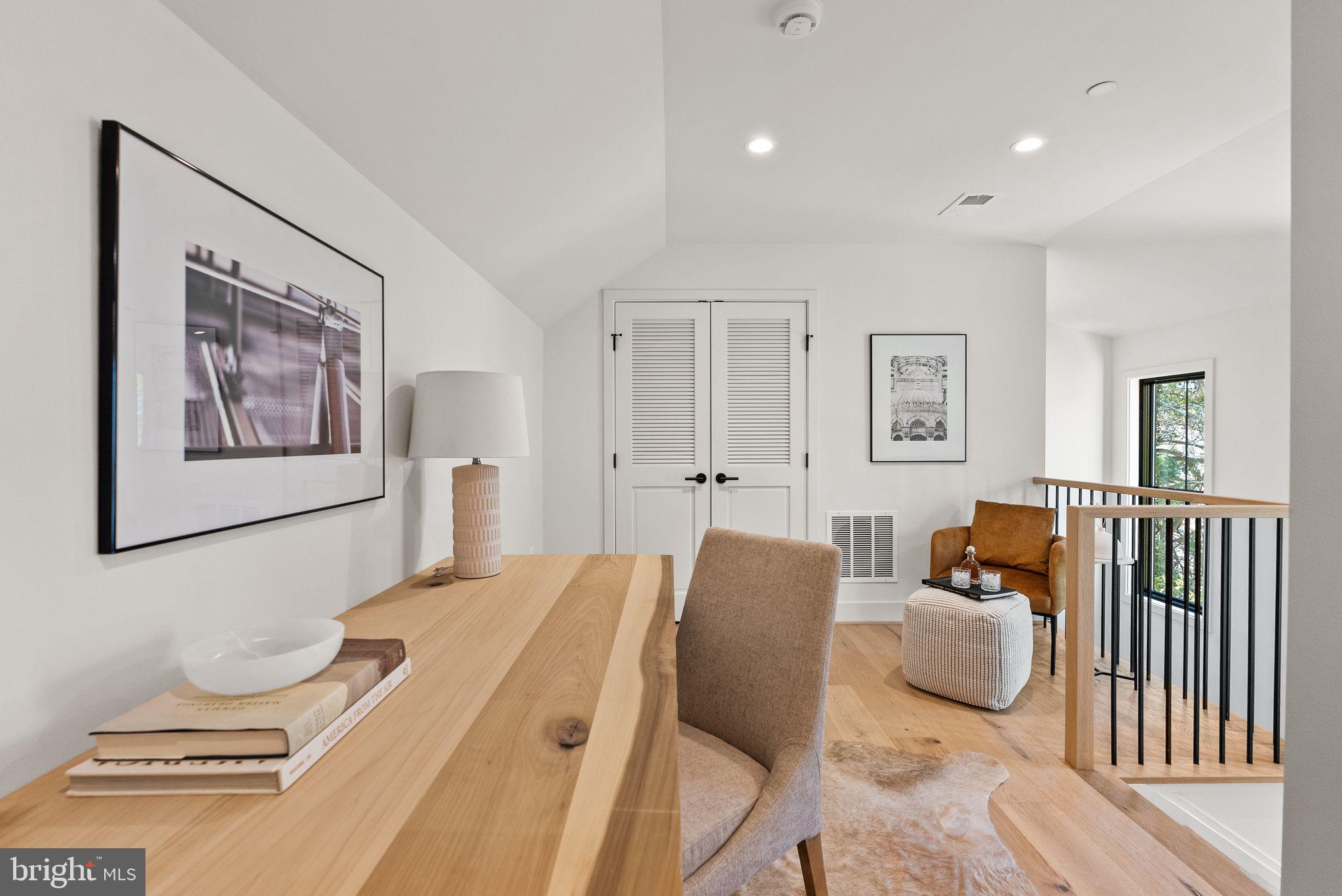 WHEATLEY HILLS - Residential