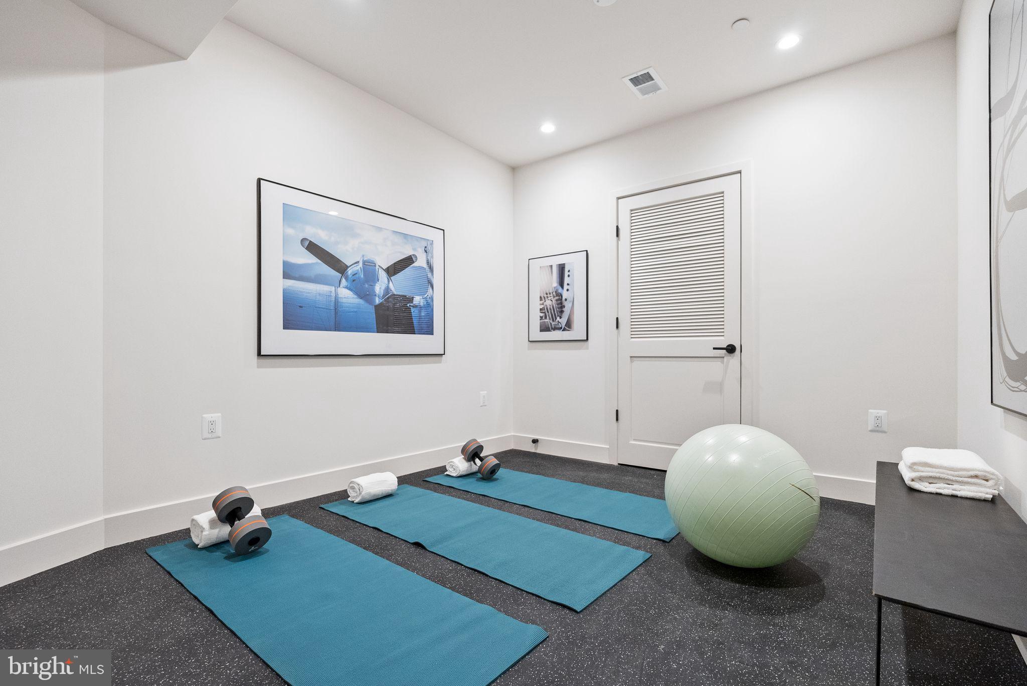 WHEATLEY HILLS - Residential