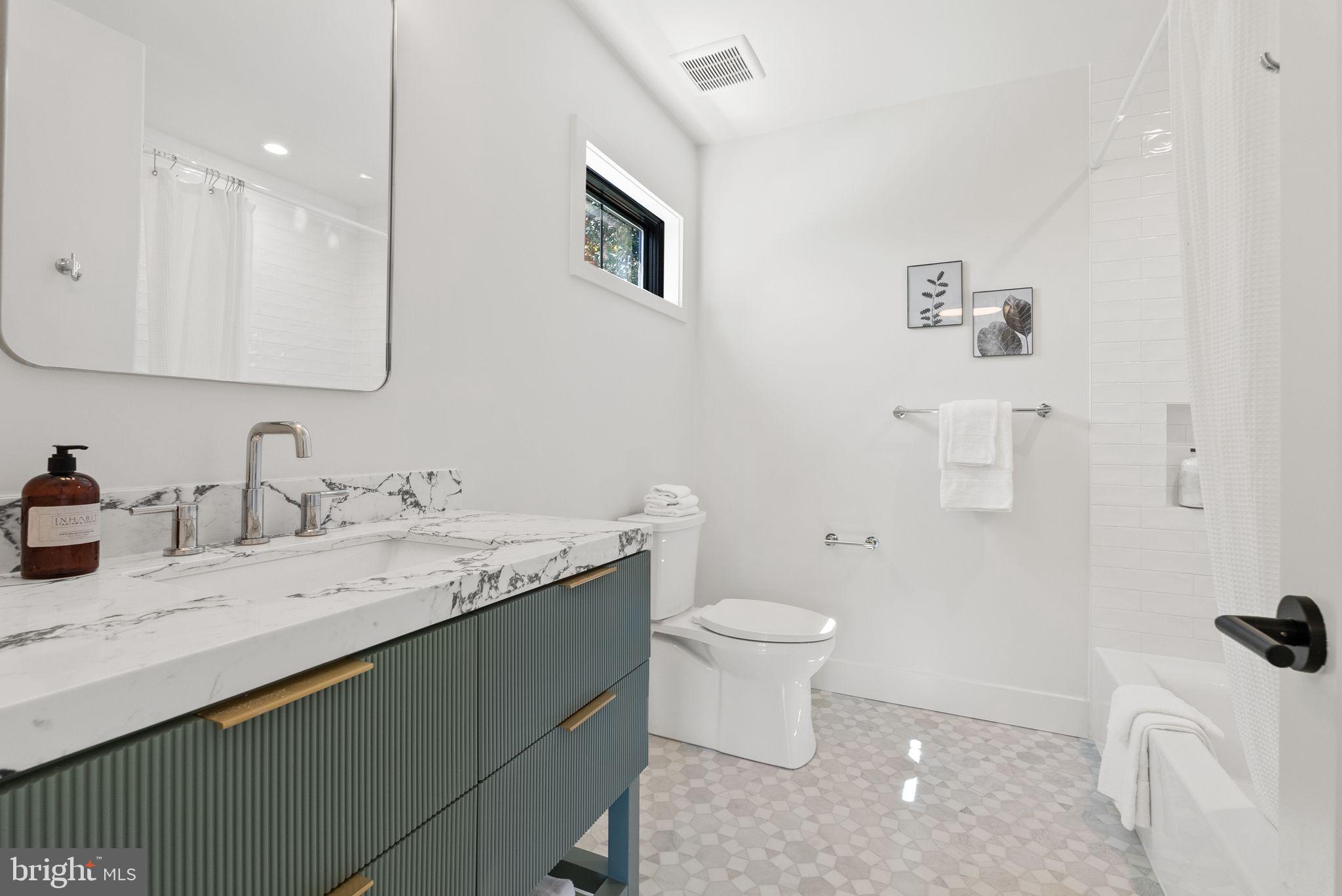 WHEATLEY HILLS - Residential