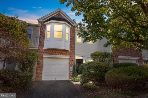 4 TANKARD LANE 196 WASHINGTON CROSSING PA 18977