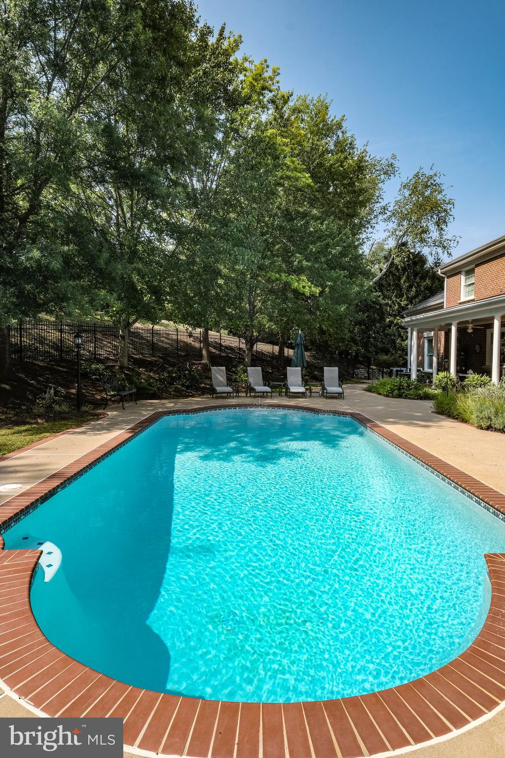 LOCUST DALE - Residential