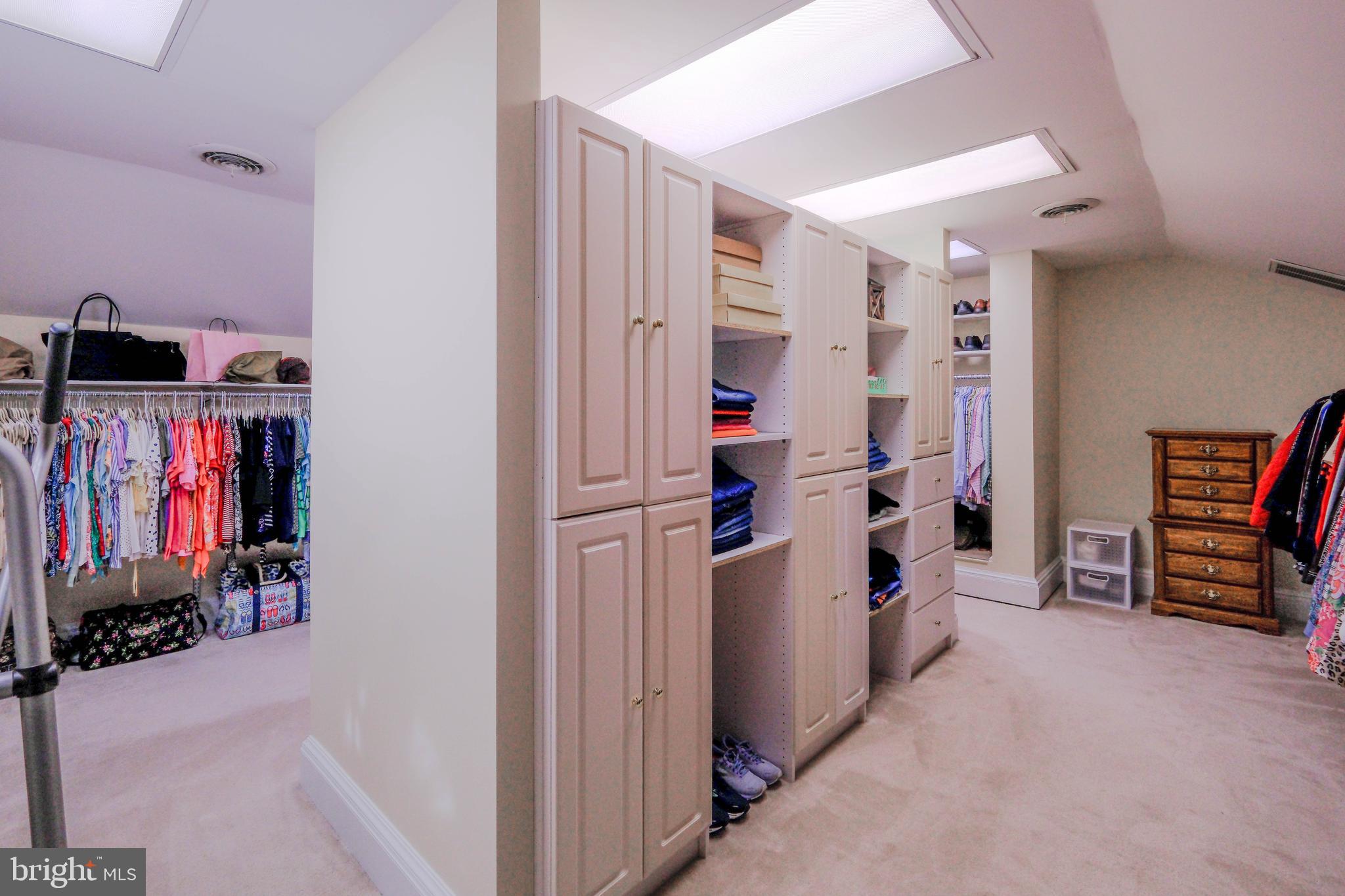 LOCUST DALE - Residential