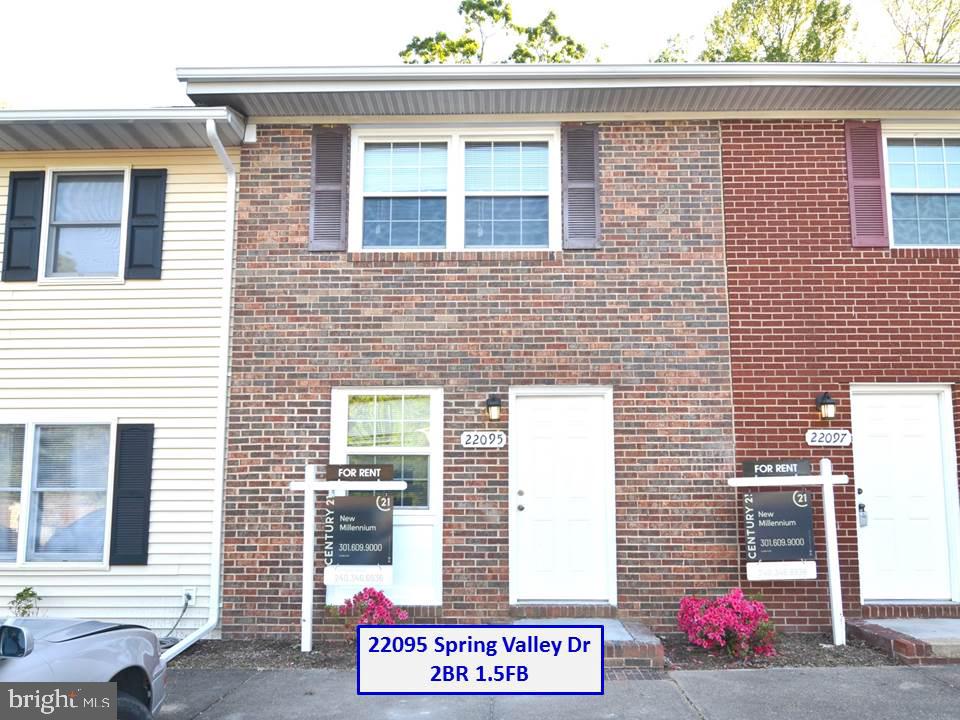 DAKOTA MANOR - Commercial Sale