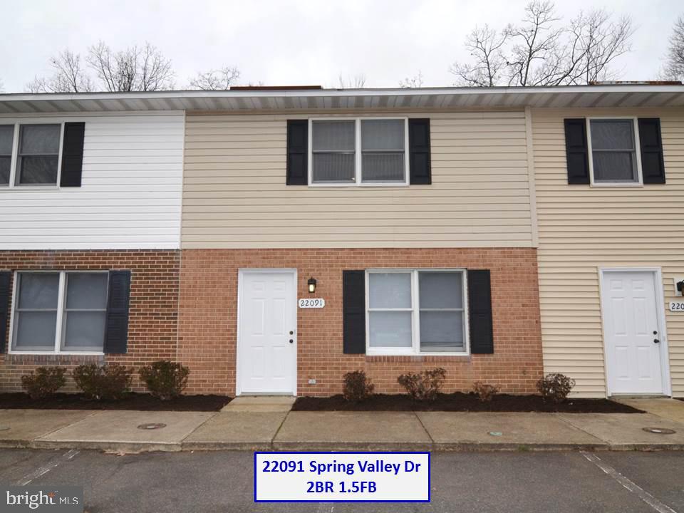 DAKOTA MANOR - Commercial Sale