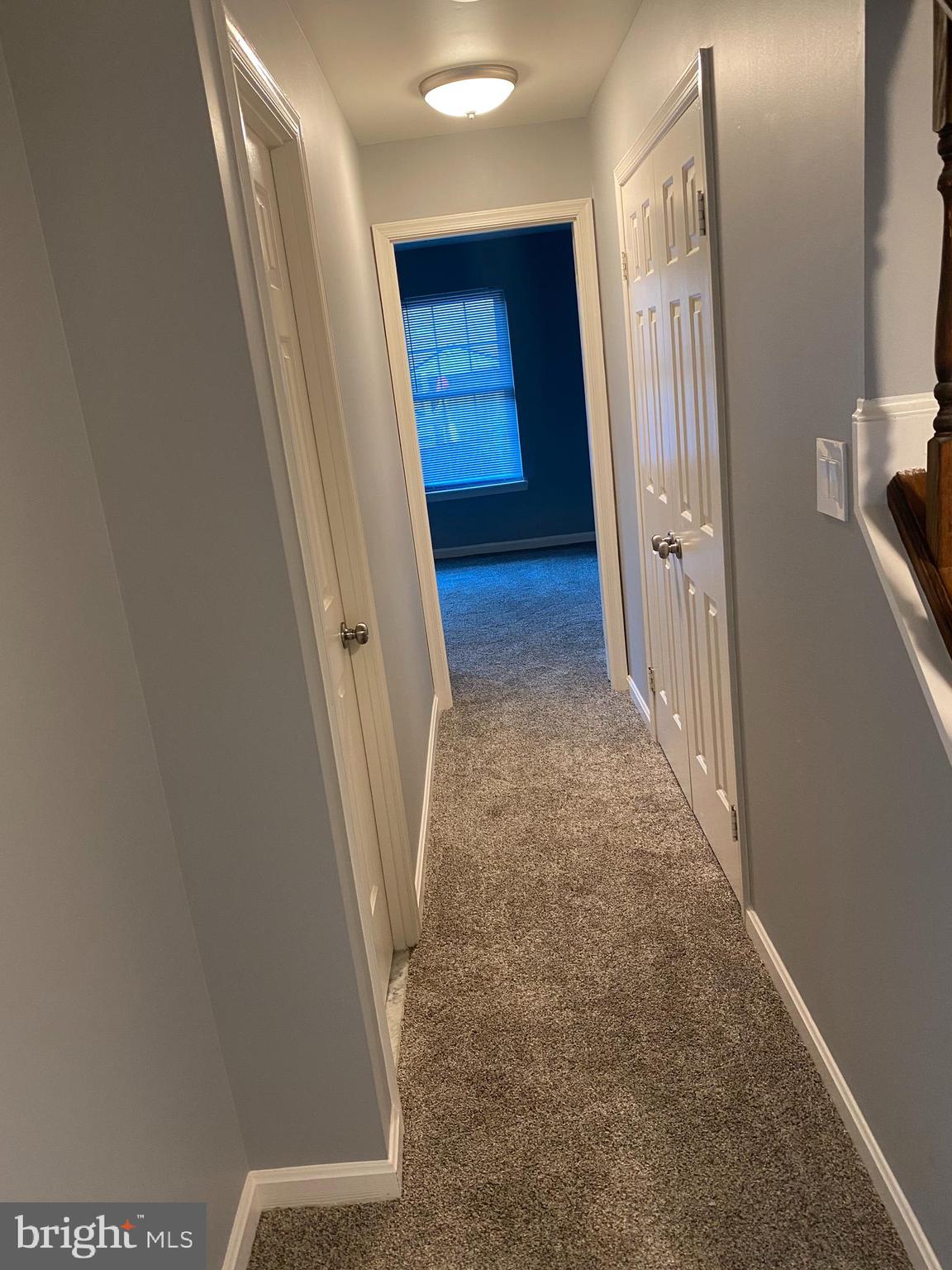 MIRROR RIDGE - Residential