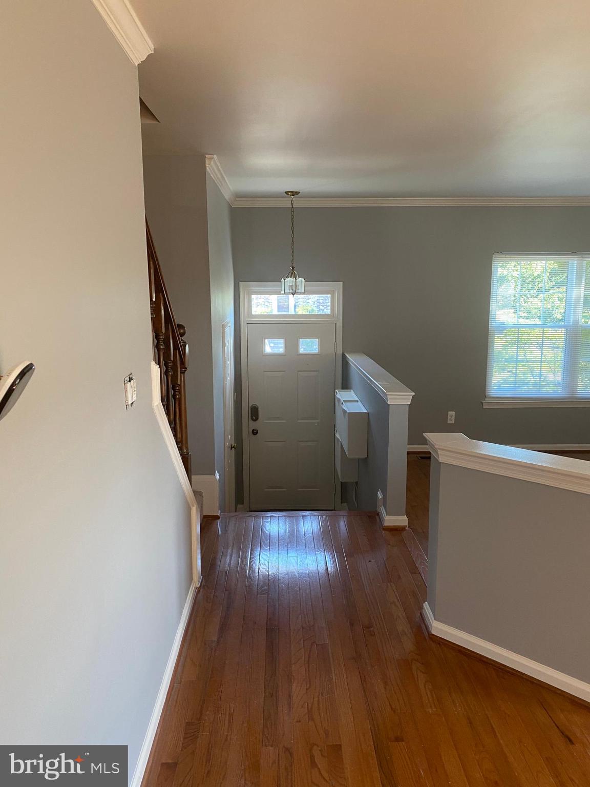 MIRROR RIDGE - Residential