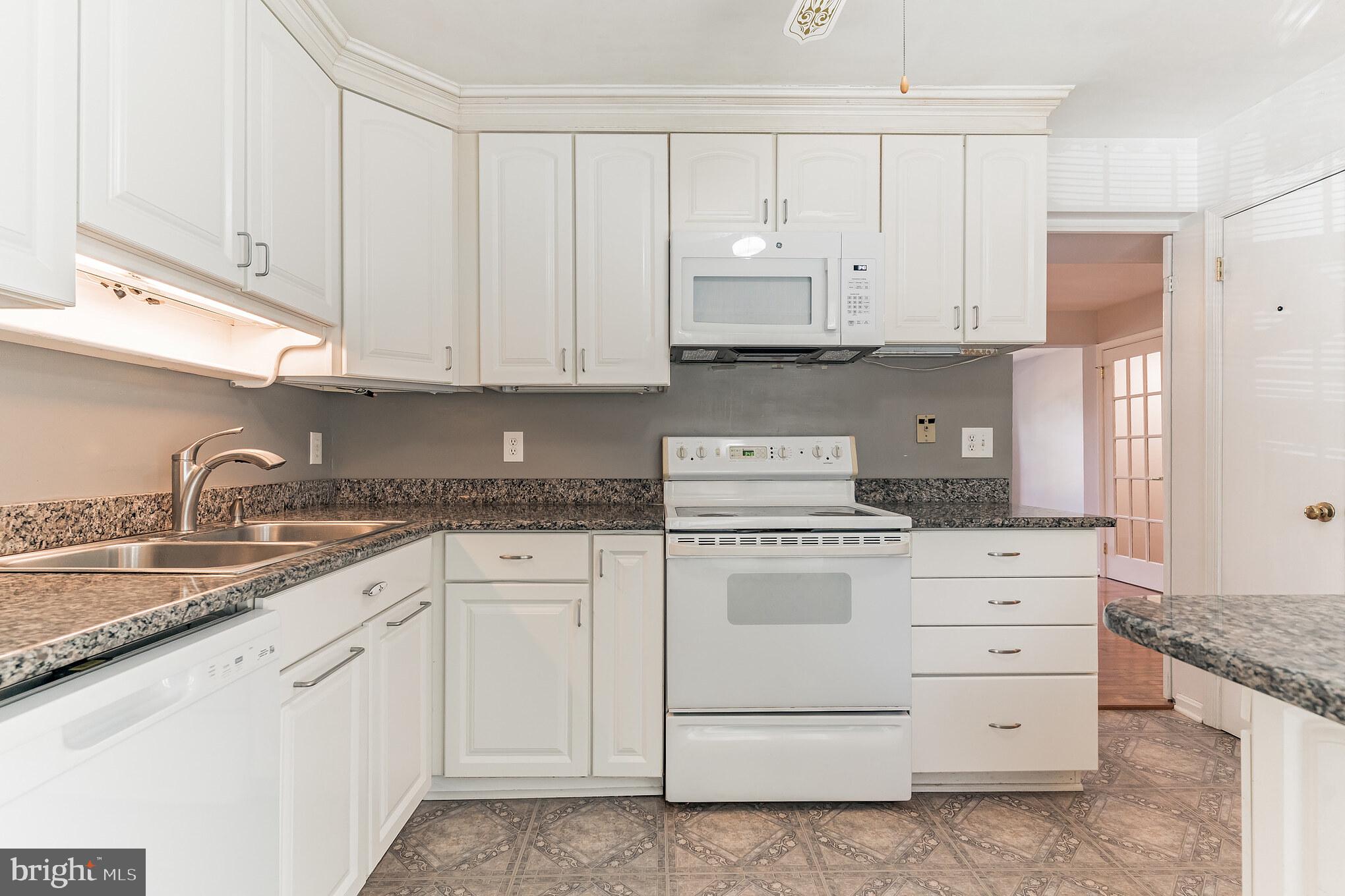 LAFAYETTE PARK WEST - Residential Lease