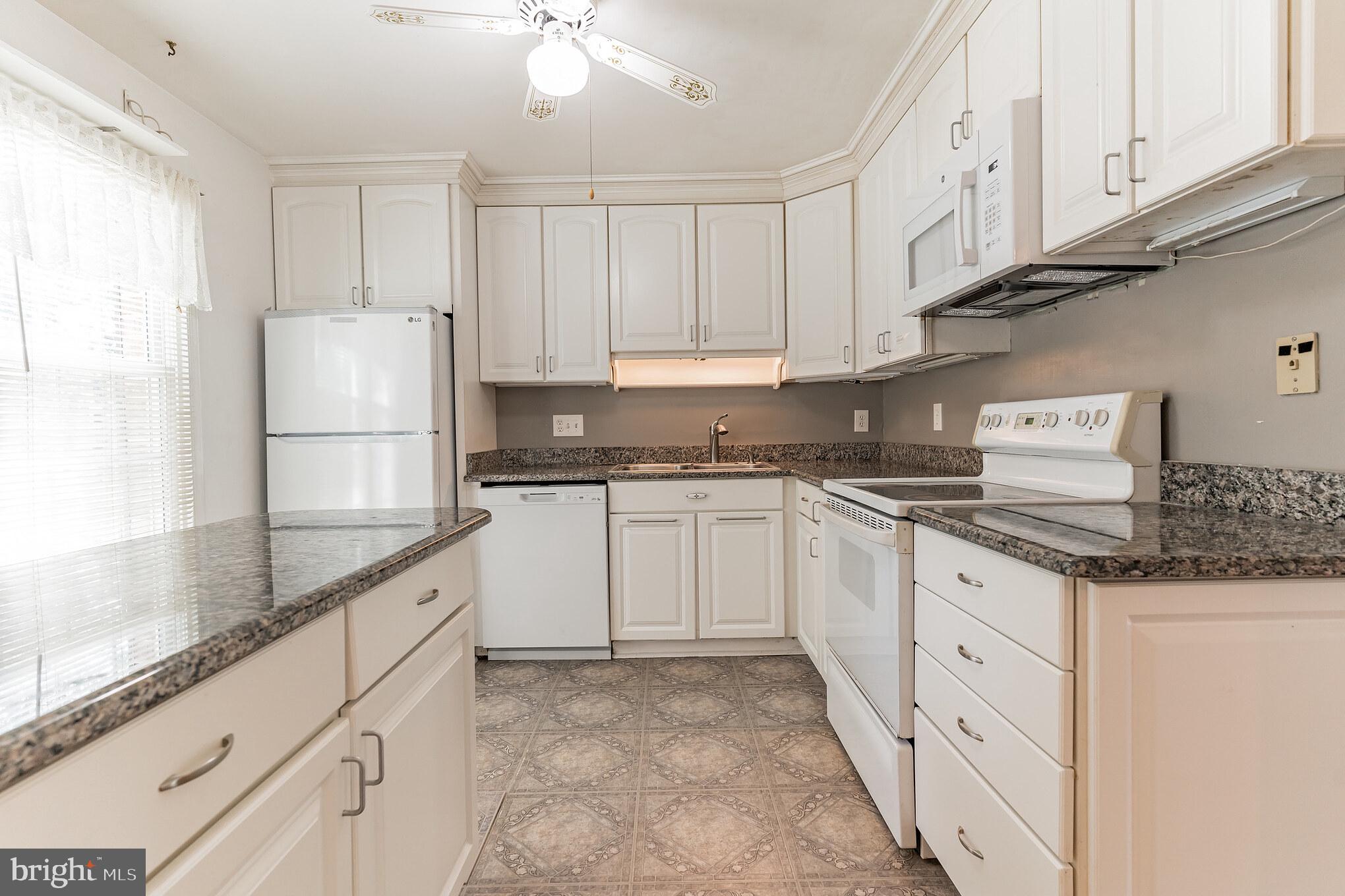 LAFAYETTE PARK WEST - Residential Lease