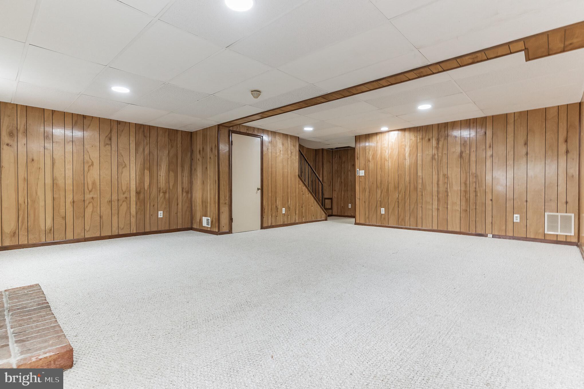 LAFAYETTE PARK WEST - Residential Lease