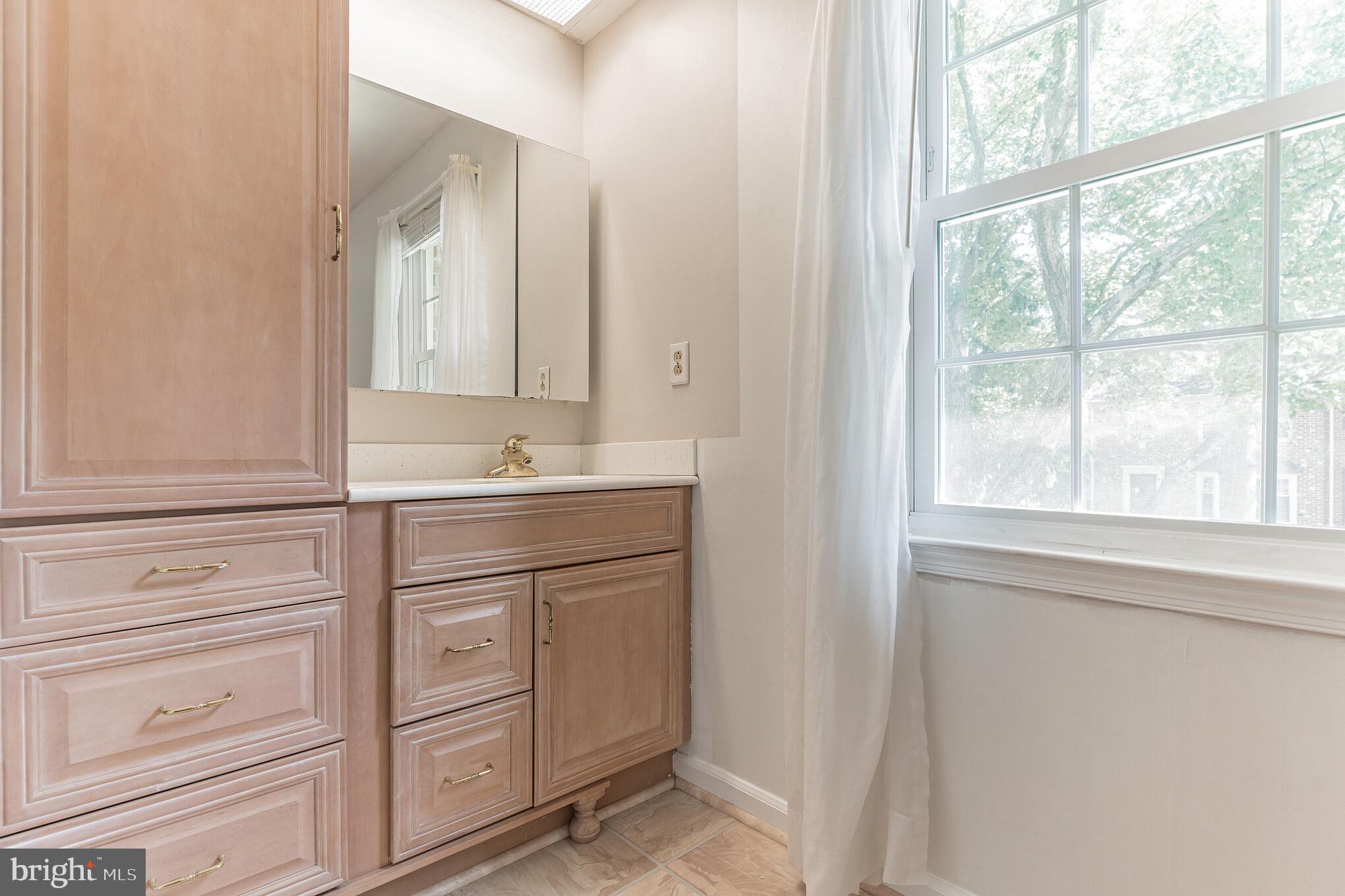 LAFAYETTE PARK WEST - Residential Lease