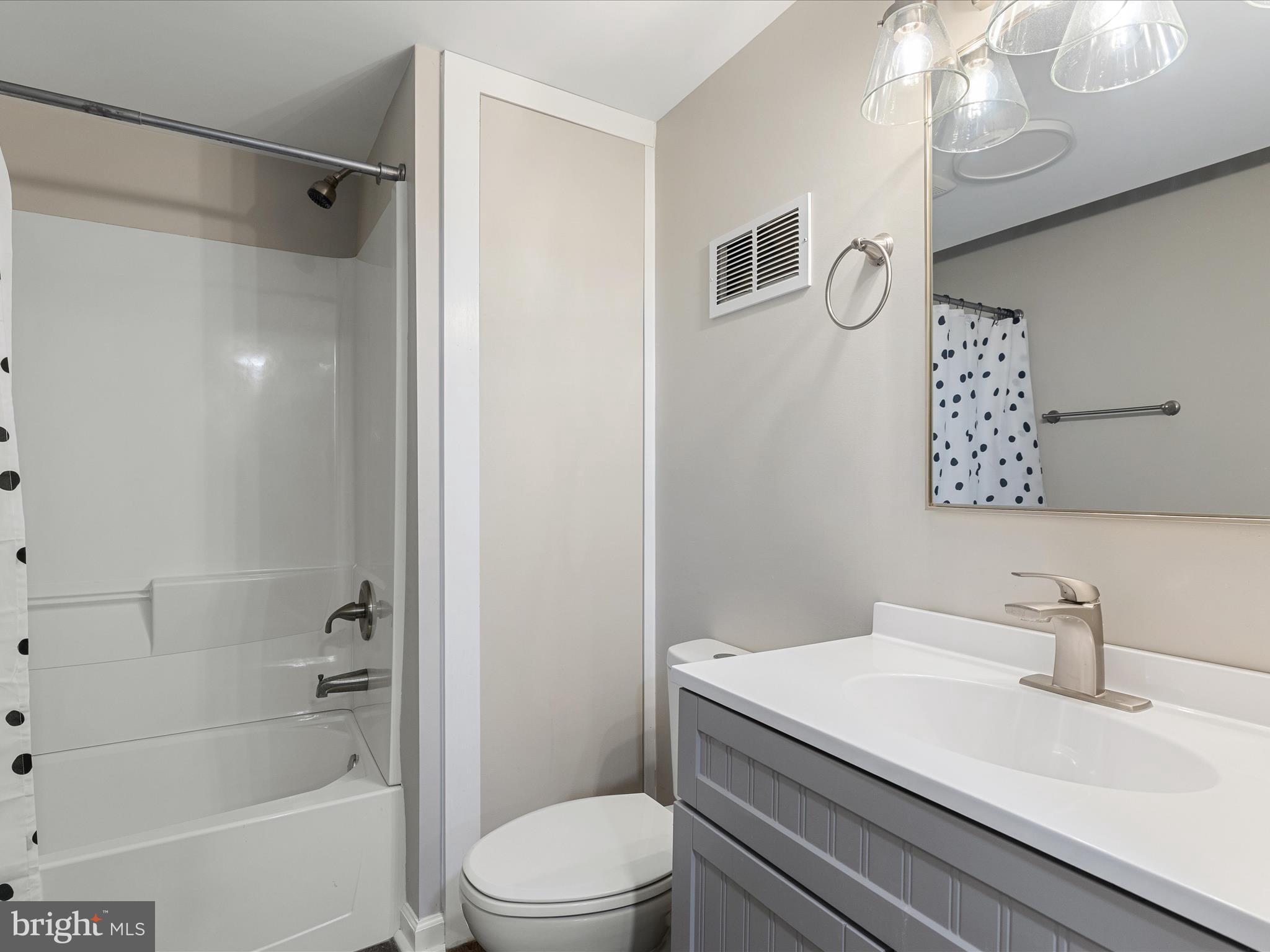 PIONEER HEIGHTS - Residential