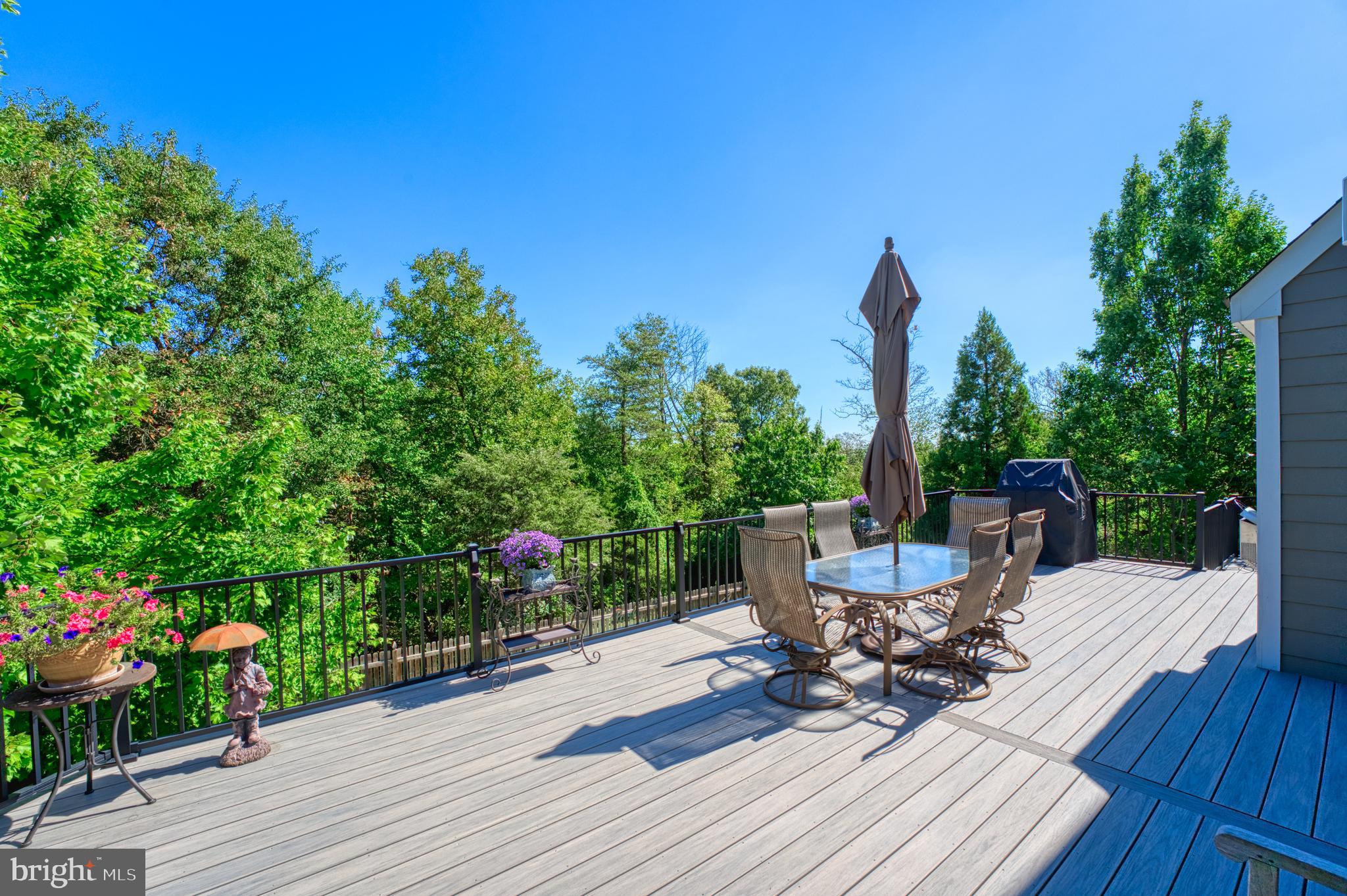 BROADLANDS SOUTH - Residential