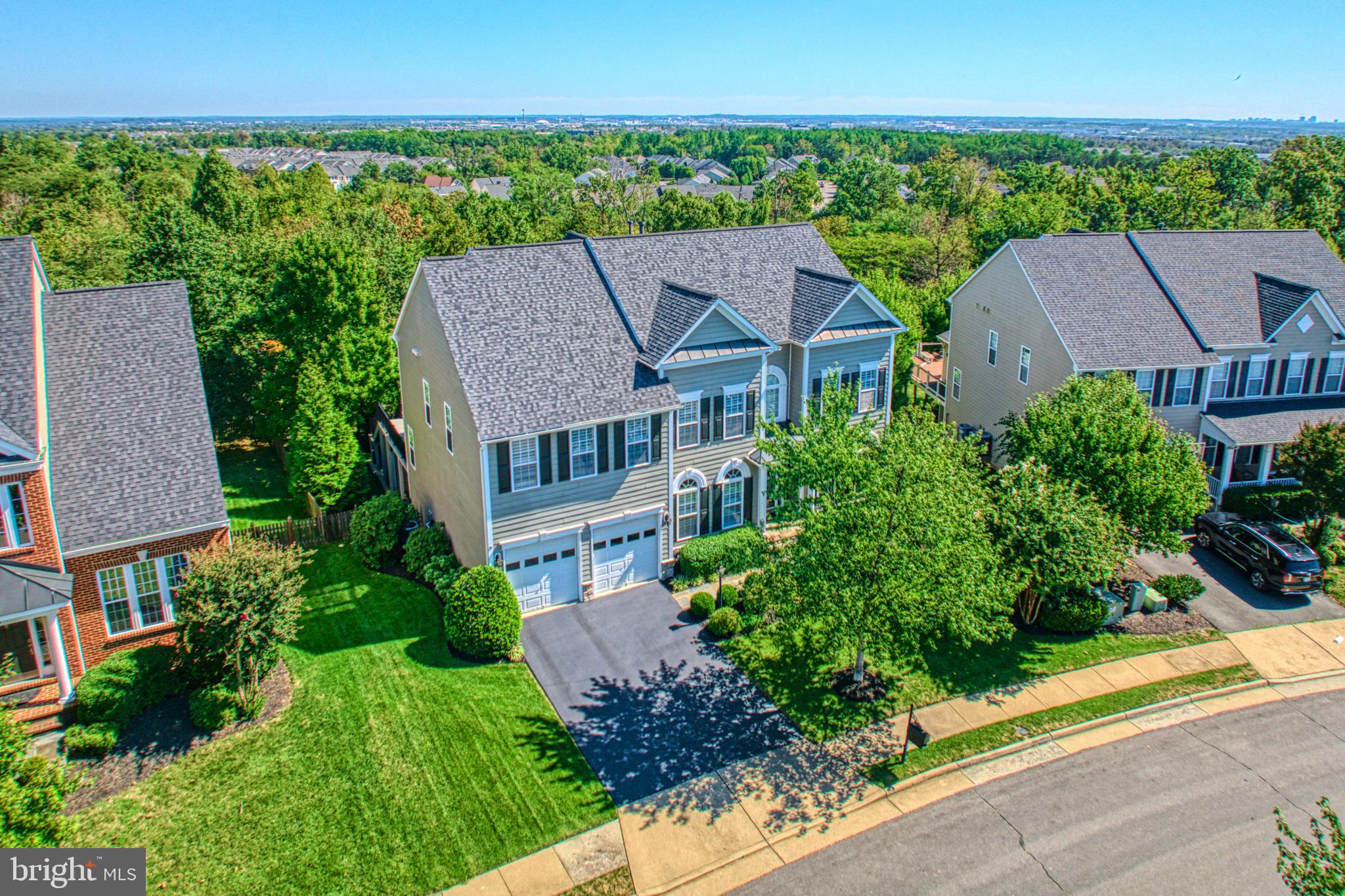 BROADLANDS SOUTH - Residential