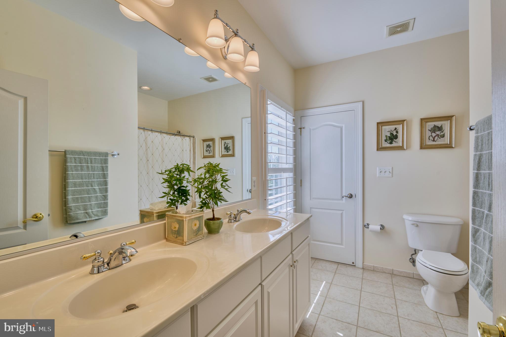 BROADLANDS SOUTH - Residential