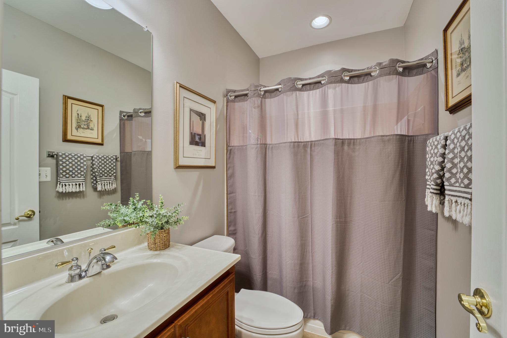 BROADLANDS SOUTH - Residential