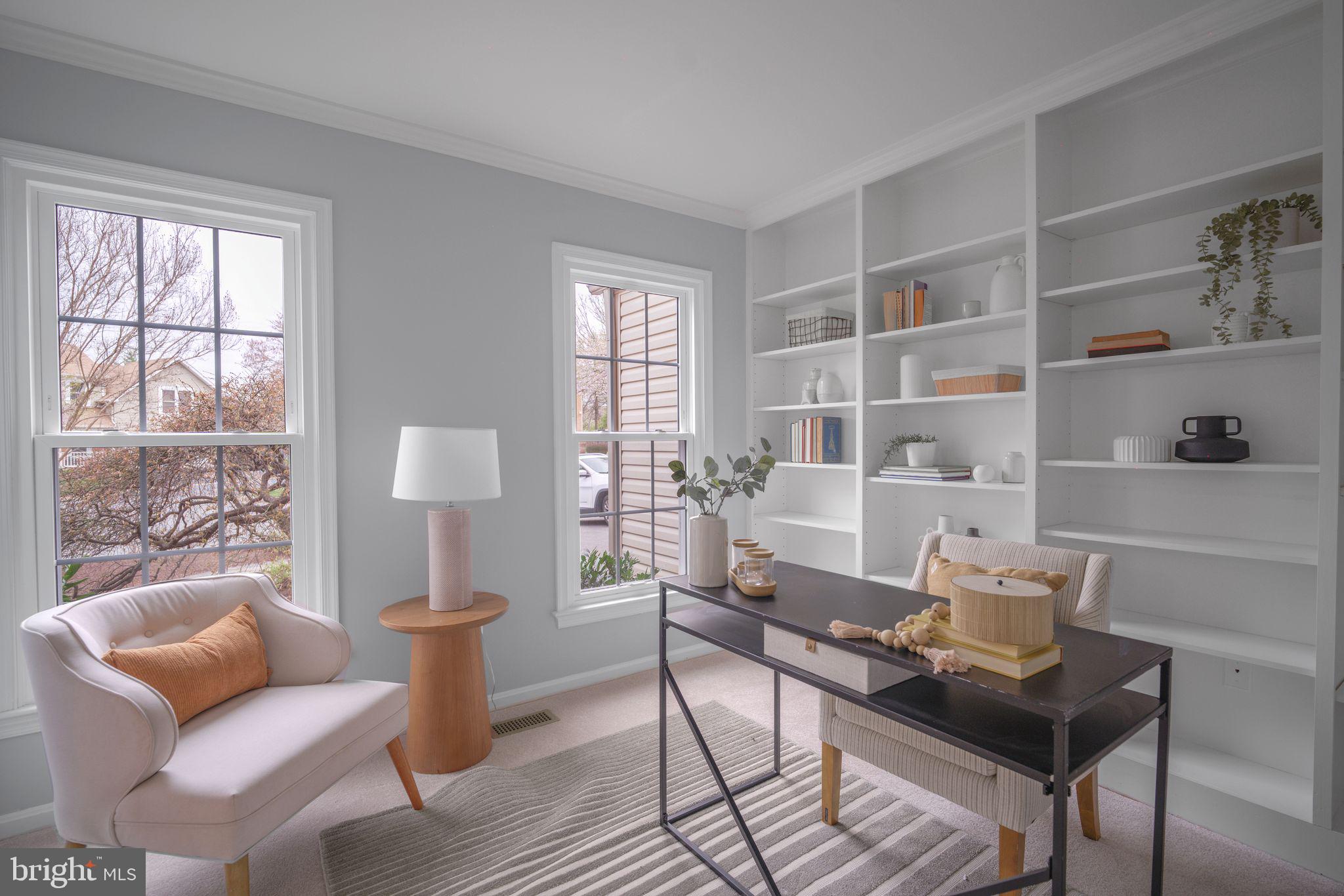 HUNTING HILLS WOODS - Residential