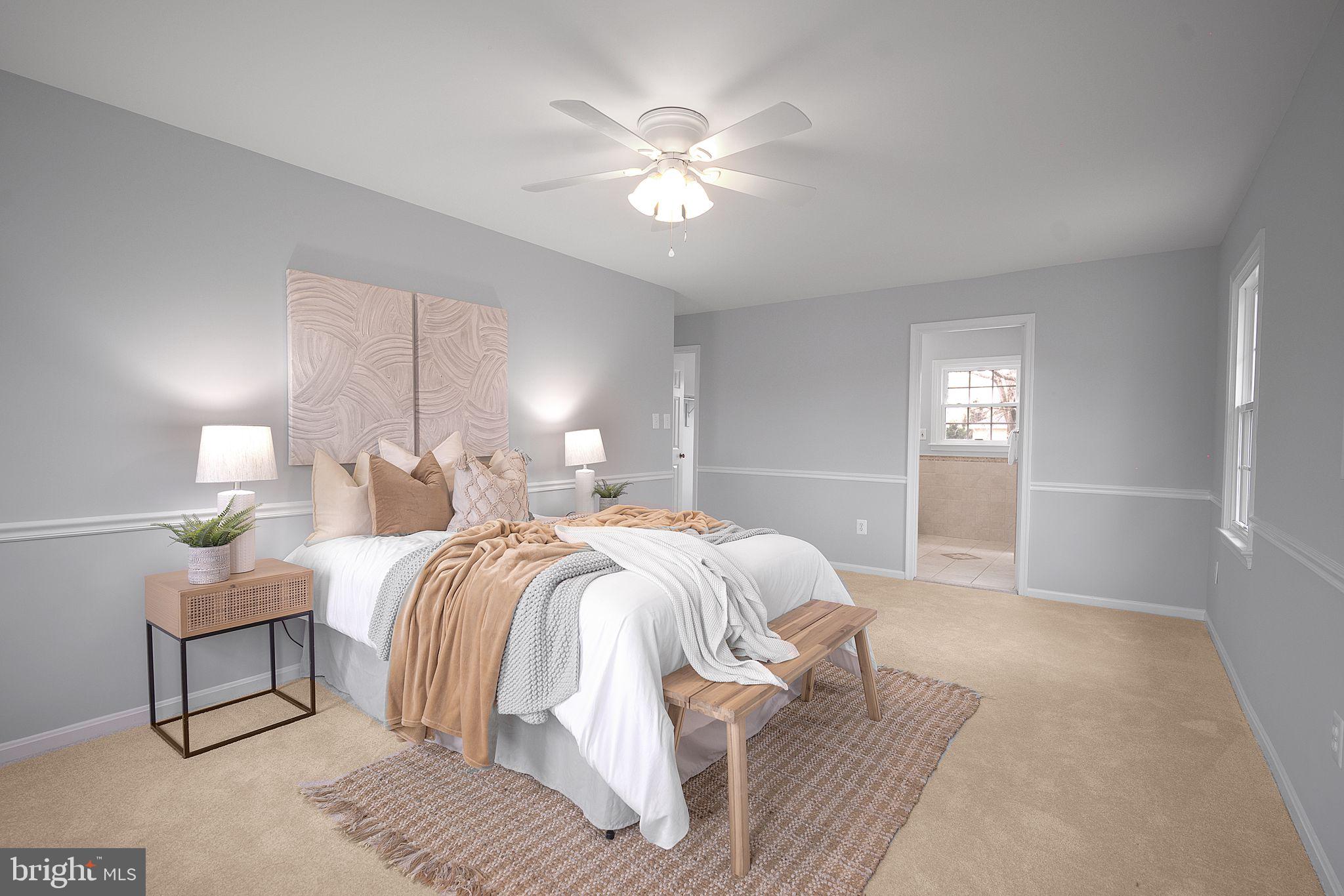 HUNTING HILLS WOODS - Residential