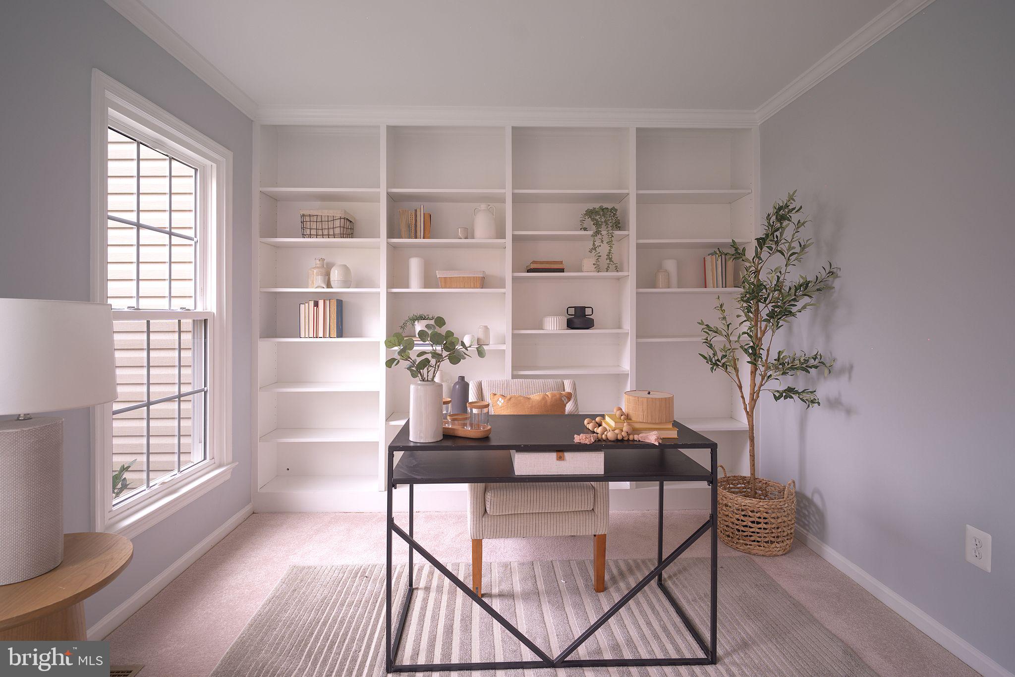 HUNTING HILLS WOODS - Residential