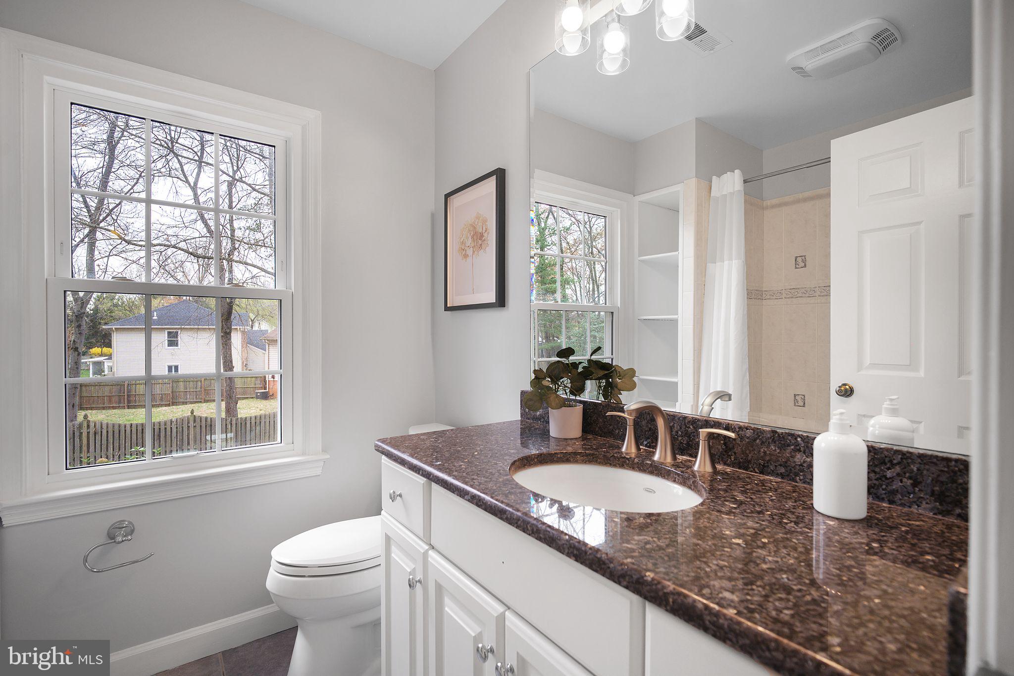 HUNTING HILLS WOODS - Residential