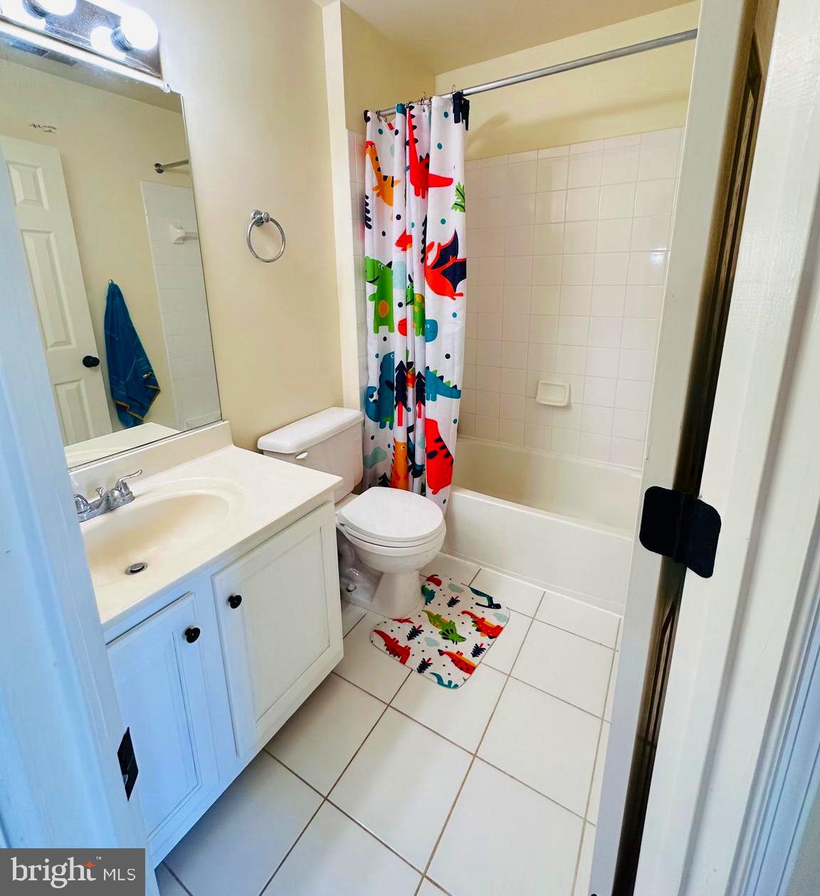 SOUTH RIDING - Residential Lease