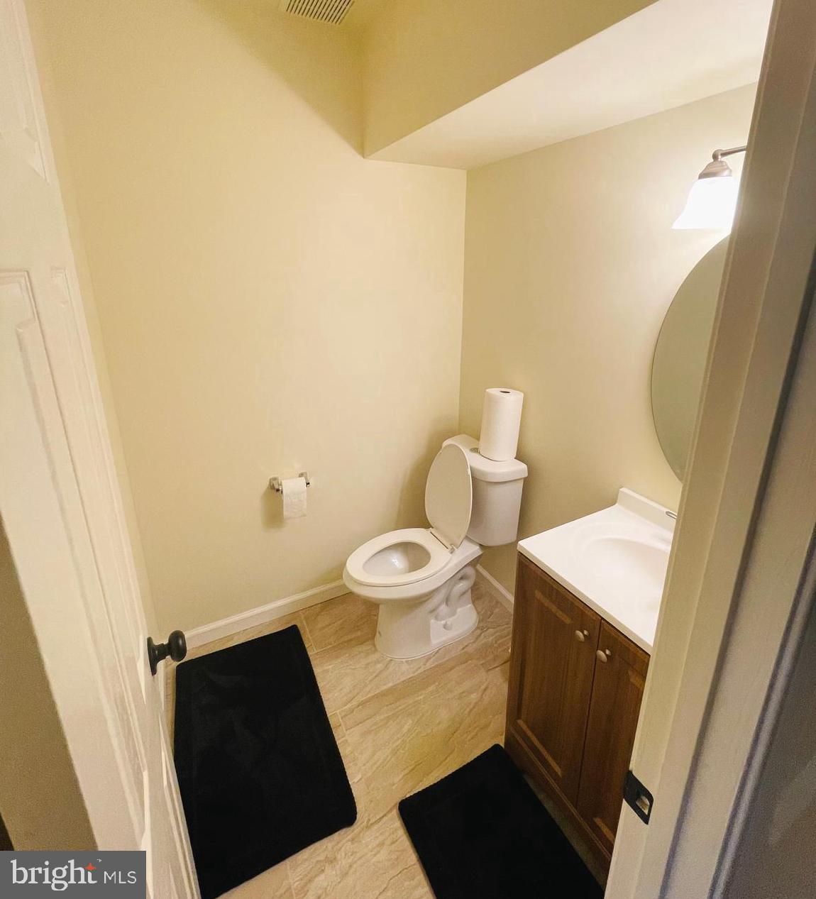 SOUTH RIDING - Residential Lease