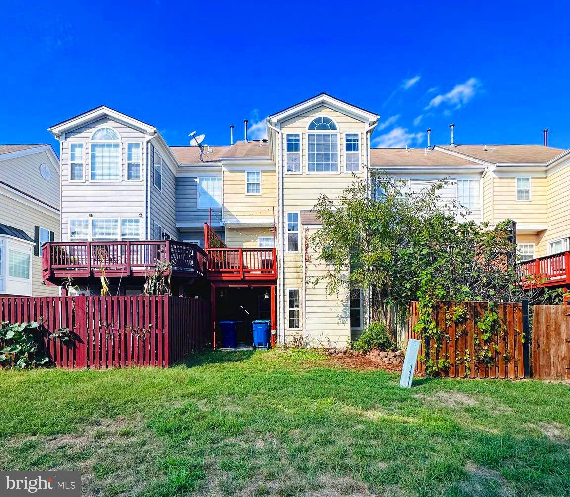 SOUTH RIDING - Residential Lease