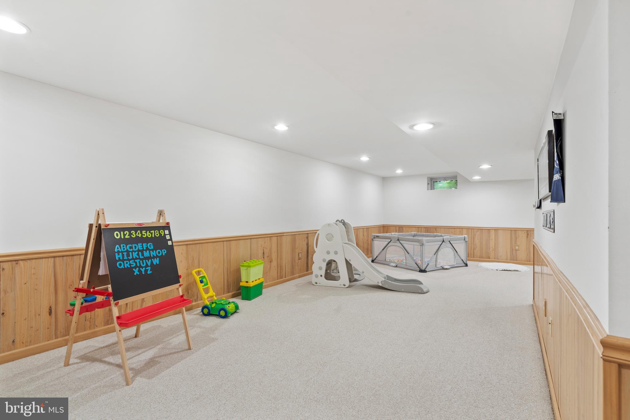 MILL RUN - Residential