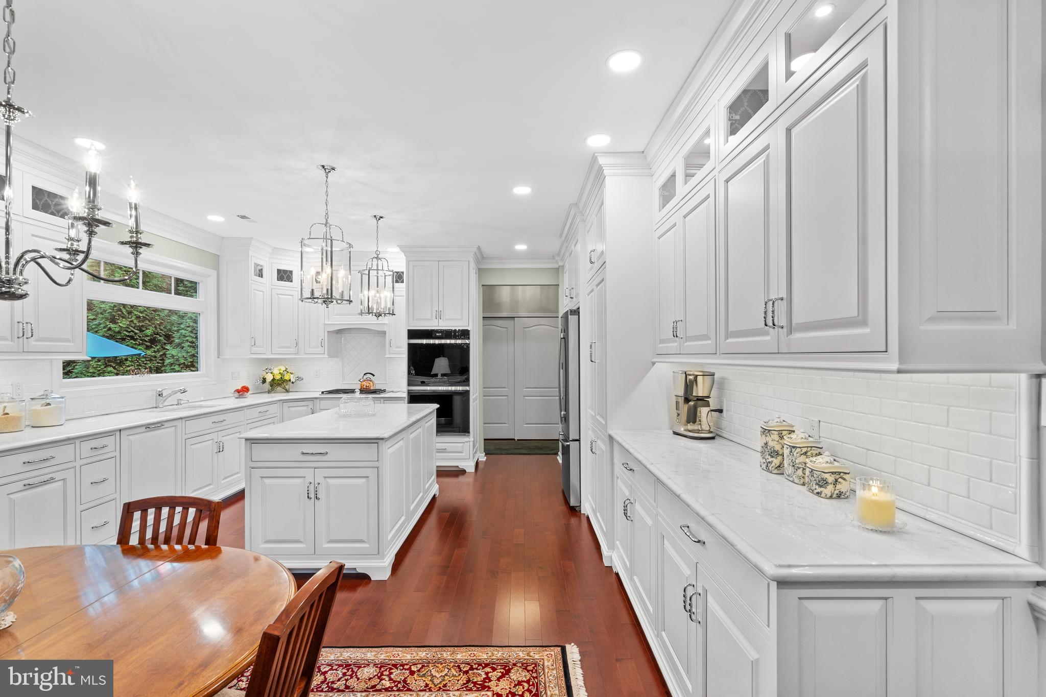 MILL RUN - Residential