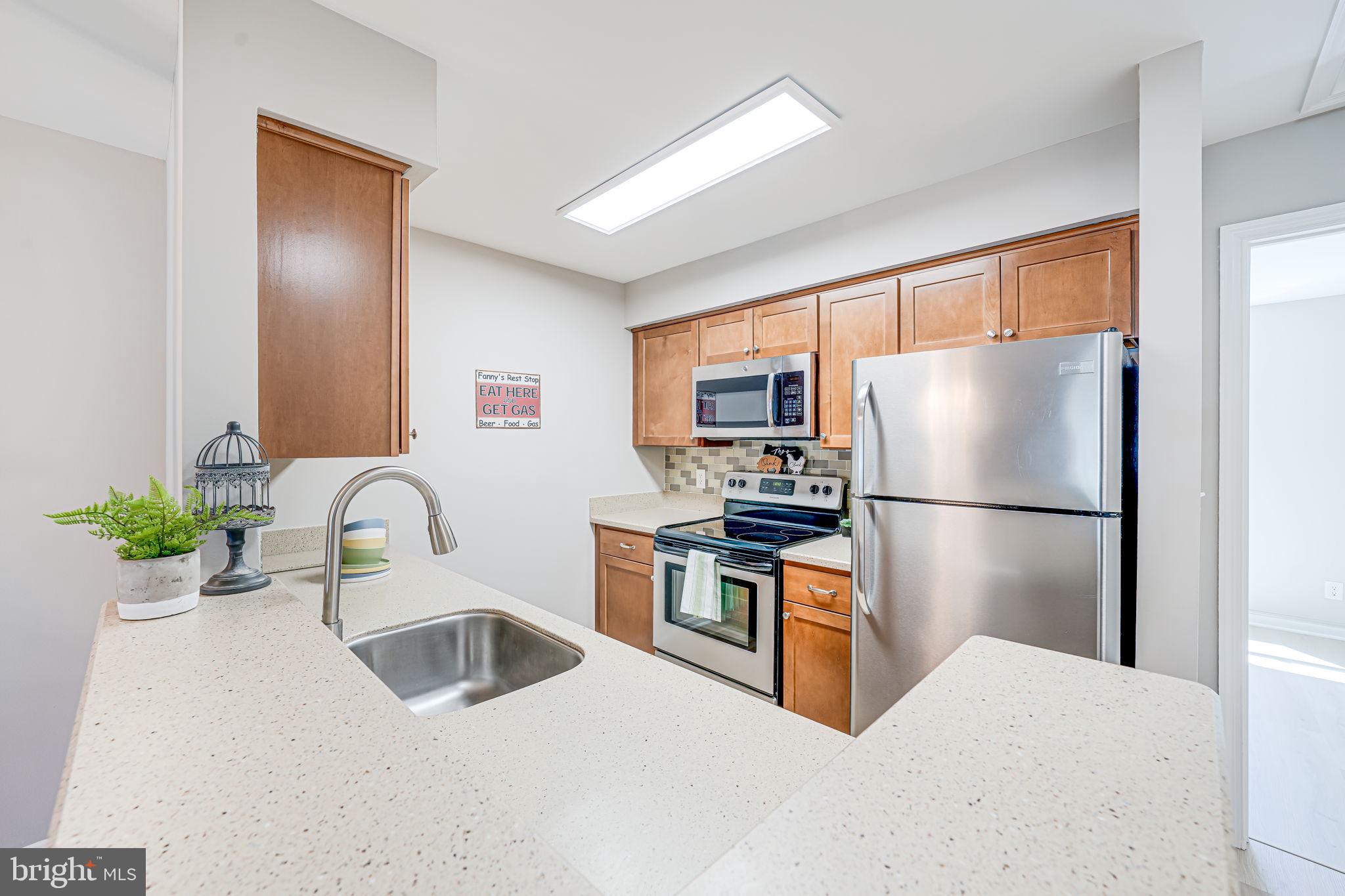 PONDS AT CENTREVILLE - Residential