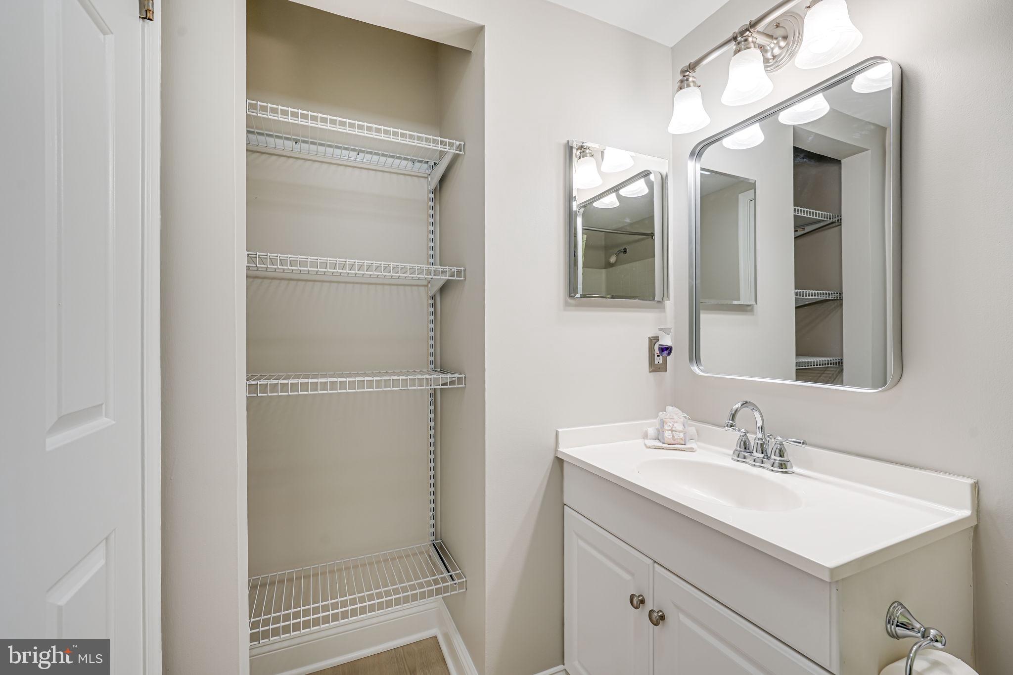 PONDS AT CENTREVILLE - Residential